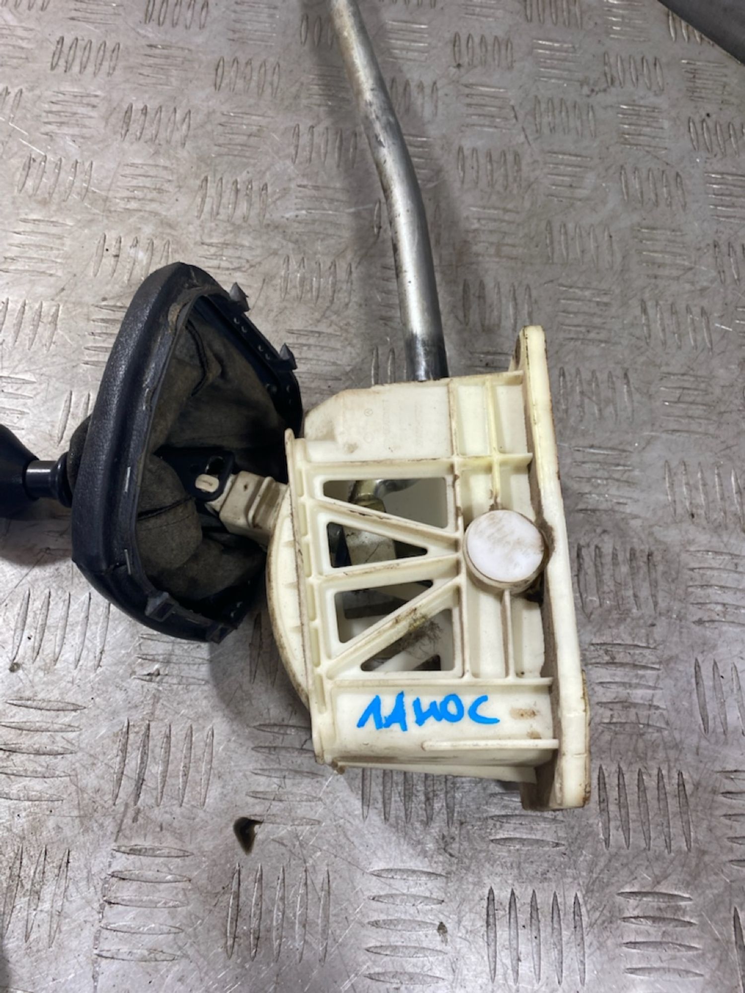 https://ycs.partsauto.market/partsauto-images/thmbs/userImages/7493bedda53ffbba18042670cc6fed05/part/0777a076-77b3-40db-8661-c7a99a01f0d1_1721658671174.jpg