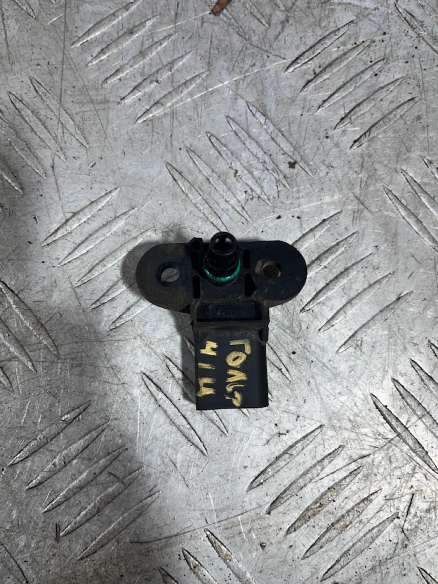 https://ycs.partsauto.market/partsauto-images/thmbs/userImages/7493bedda53ffbba18042670cc6fed05/part/07edef21-9128-4d06-b091-d81f0a2016e3_1728718825292.jpg