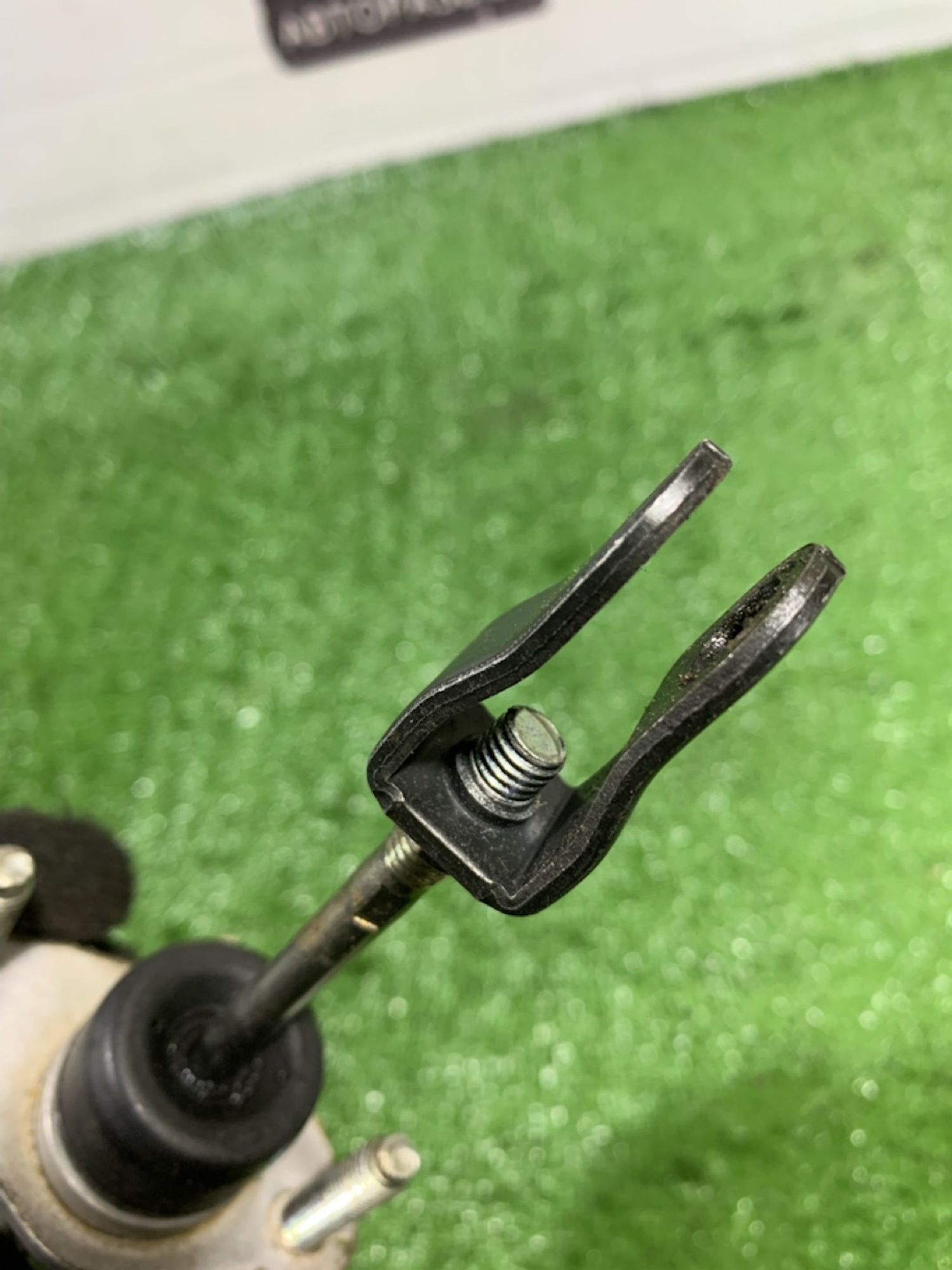 https://ycs.partsauto.market/partsauto-images/thmbs/userImages/7493bedda53ffbba18042670cc6fed05/part/080be551-70c0-41d3-afdb-9634b74fc6cb_1739966420149.jpg