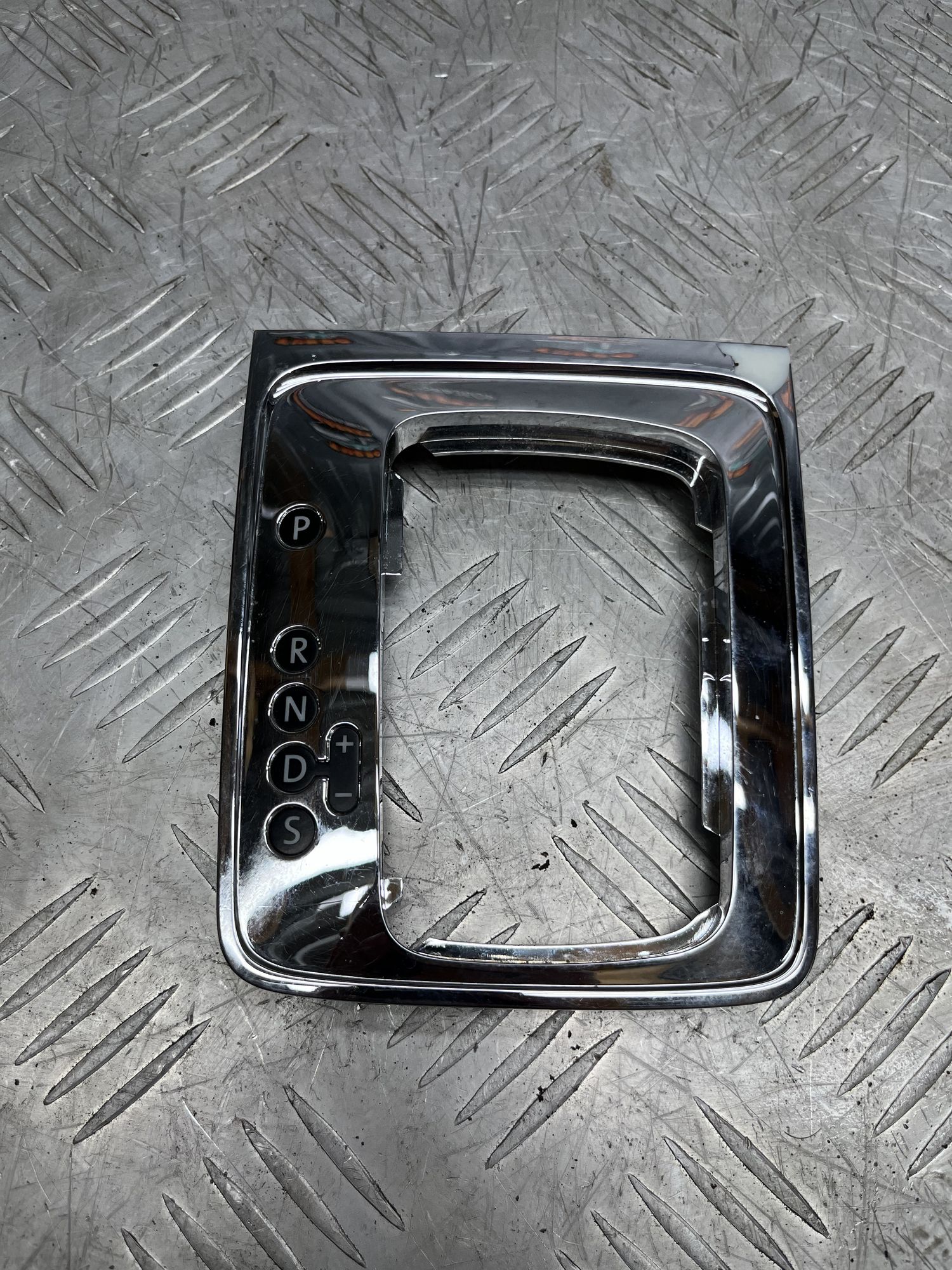 https://ycs.partsauto.market/partsauto-images/thmbs/userImages/7493bedda53ffbba18042670cc6fed05/part/087b44bc-a22d-4d0d-9b39-c9c0f582fcd9_1717678848997.jpg