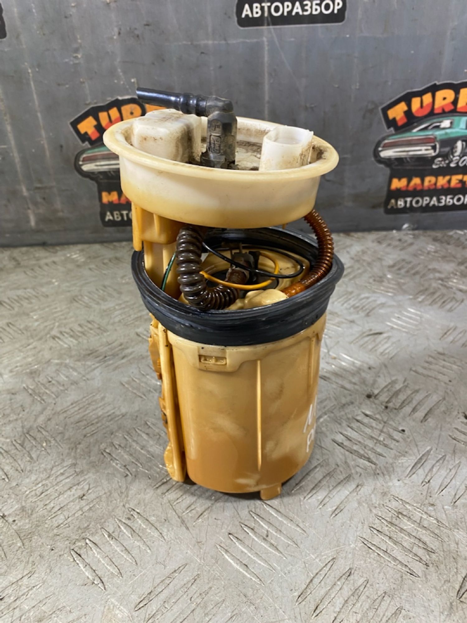 https://ycs.partsauto.market/partsauto-images/thmbs/userImages/7493bedda53ffbba18042670cc6fed05/part/0a34bad0-e65b-4eba-8682-efb563466930_1725373197300.jpg