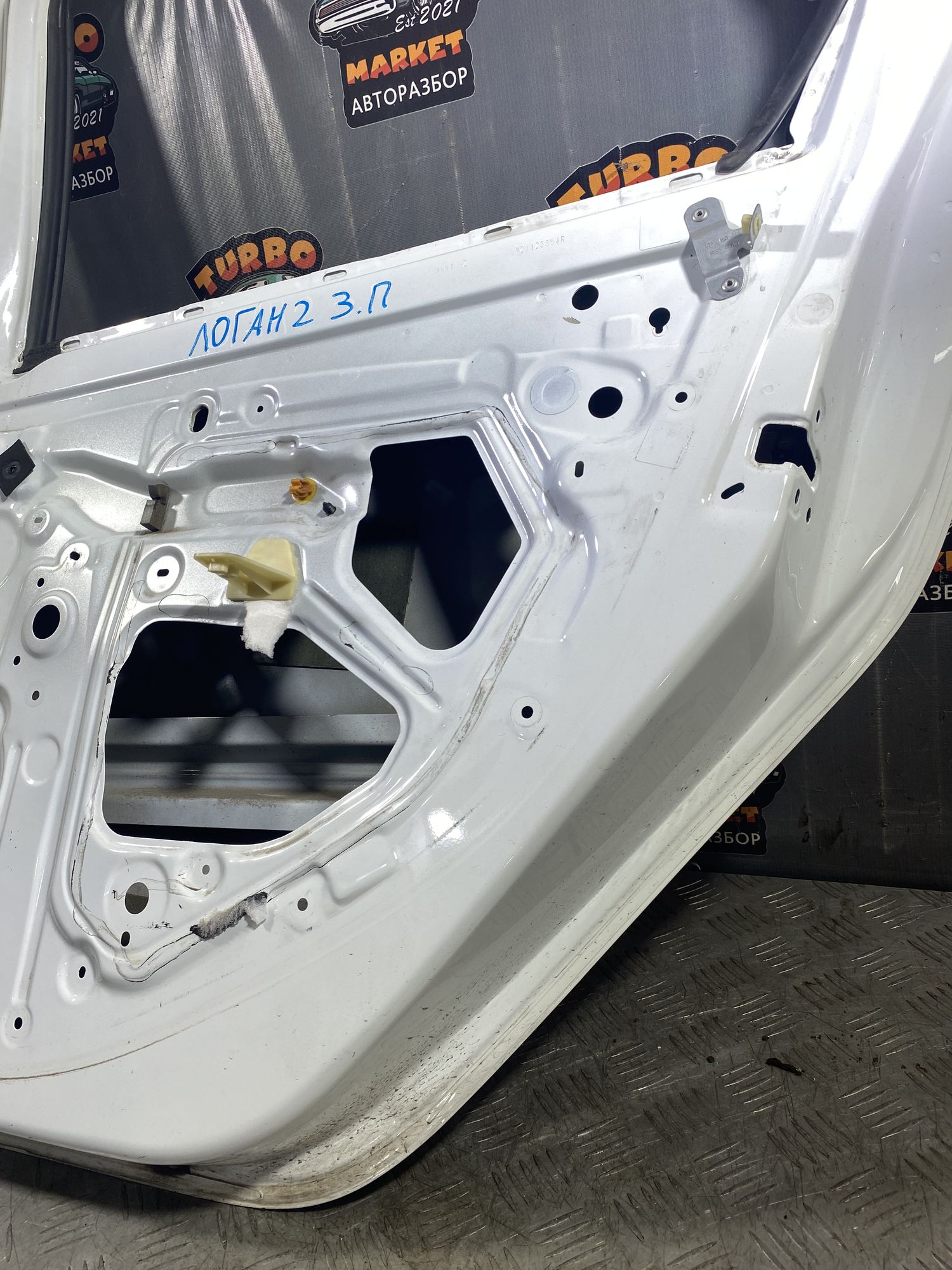 https://ycs.partsauto.market/partsauto-images/thmbs/userImages/7493bedda53ffbba18042670cc6fed05/part/0b176c03-5e89-4e8b-8042-374a27dcc80a_1718980473713.jpg