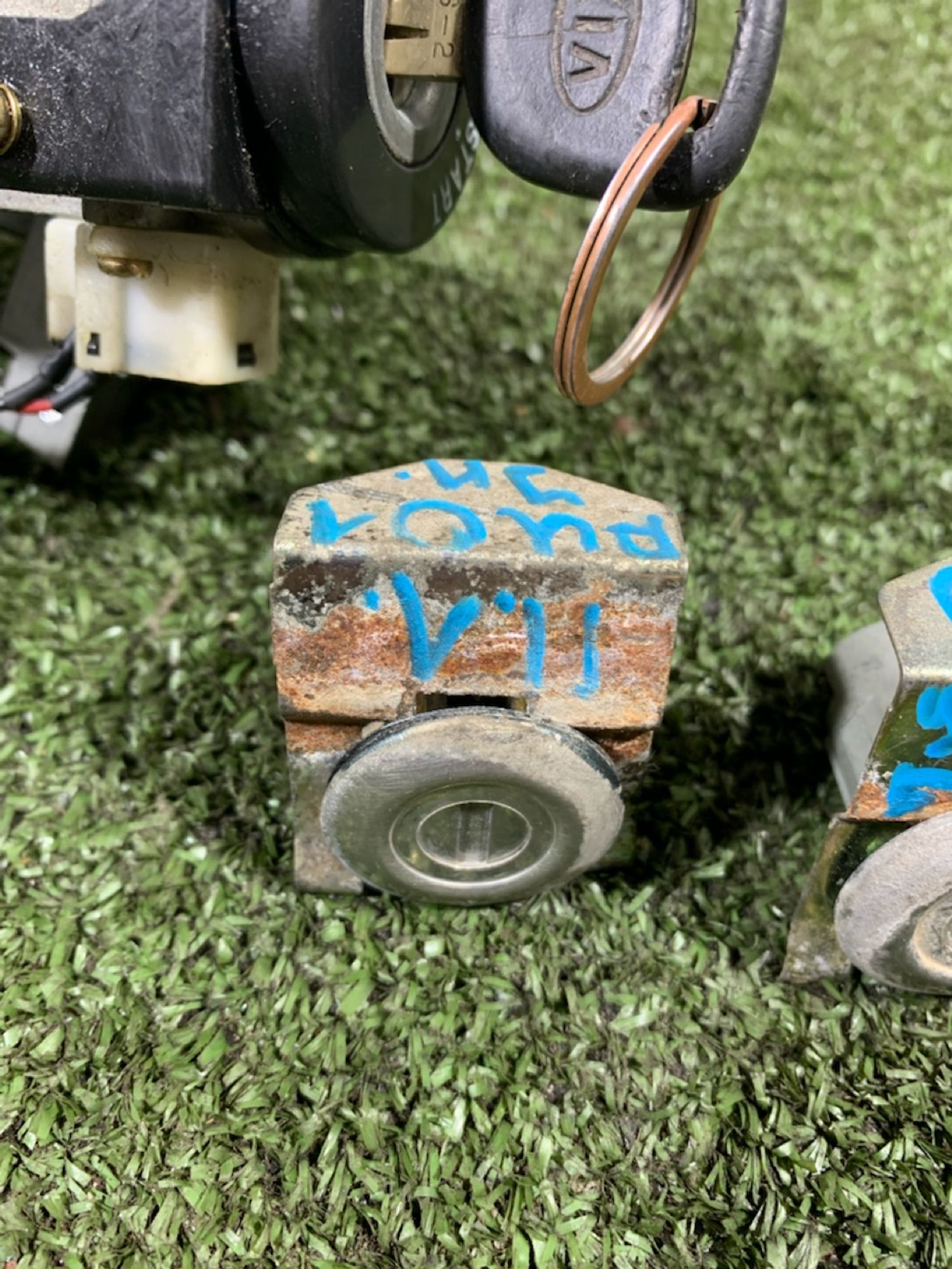 https://ycs.partsauto.market/partsauto-images/thmbs/userImages/7493bedda53ffbba18042670cc6fed05/part/0bdaa212-715a-4420-ac48-1266ccc7b5b3_1734507605086.jpg