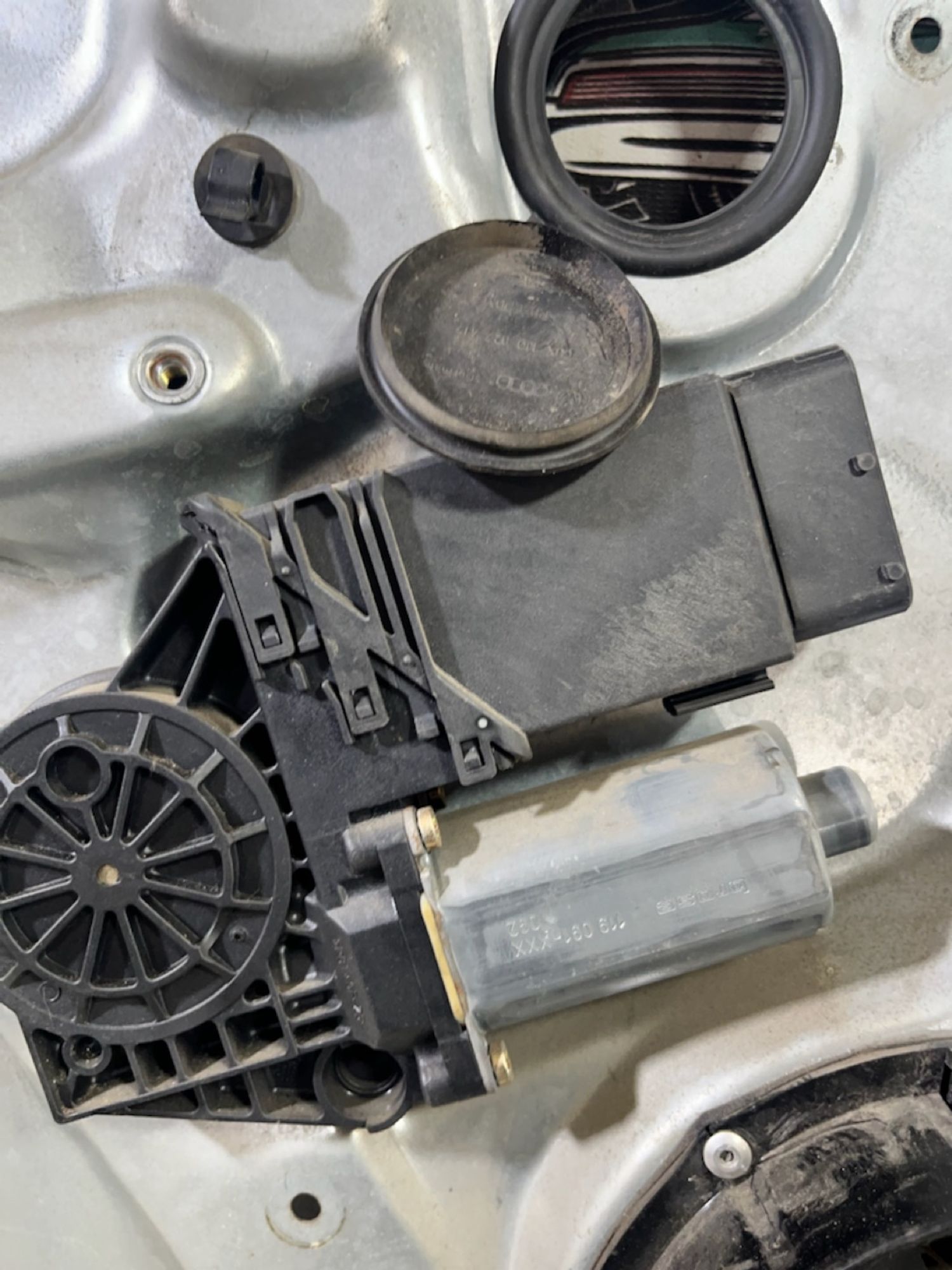 https://ycs.partsauto.market/partsauto-images/thmbs/userImages/7493bedda53ffbba18042670cc6fed05/part/0cd1824c-ff16-407e-bbf5-c406b0aa43af_1721312912967.jpg