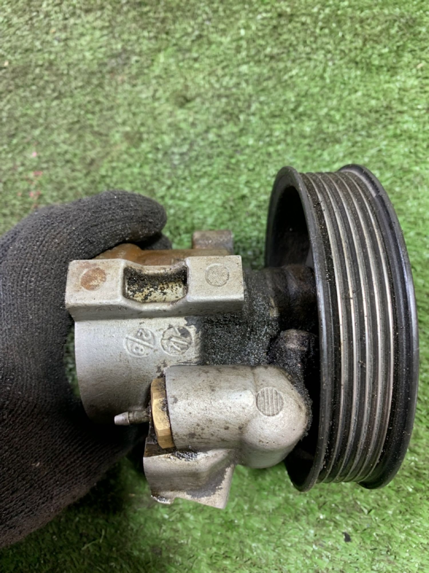 https://ycs.partsauto.market/partsauto-images/thmbs/userImages/7493bedda53ffbba18042670cc6fed05/part/0d2f43ba-e9b0-44de-be1d-ea59bcbb7224_1743770105686.jpg