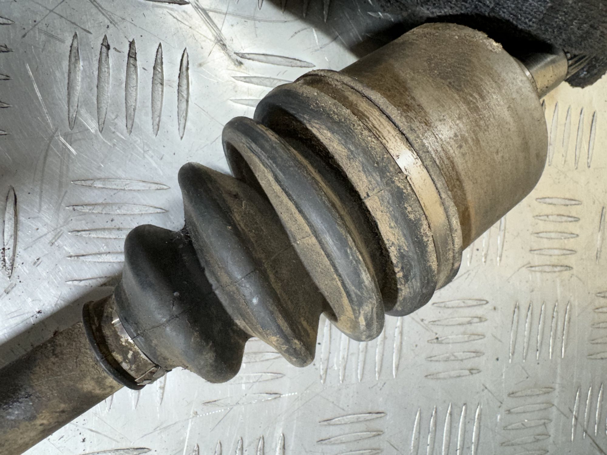 https://ycs.partsauto.market/partsauto-images/thmbs/userImages/7493bedda53ffbba18042670cc6fed05/part/0d4dc5bf-5787-4036-b39b-1a79d6326819_1718197615642.jpg