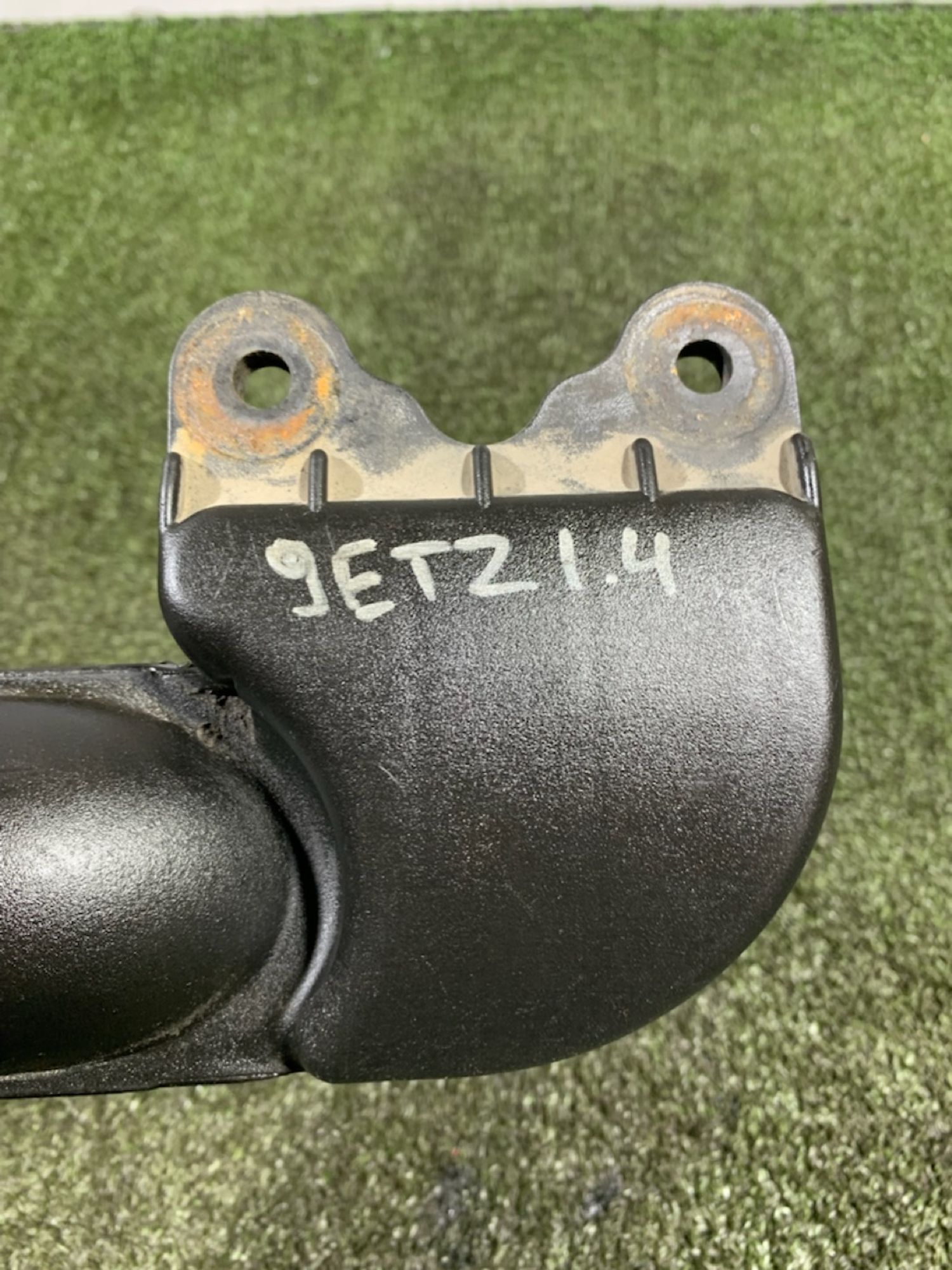 https://ycs.partsauto.market/partsauto-images/thmbs/userImages/7493bedda53ffbba18042670cc6fed05/part/0d8d7d37-c4fa-4ff0-84e3-4def5840cff5_1740047426564.jpg