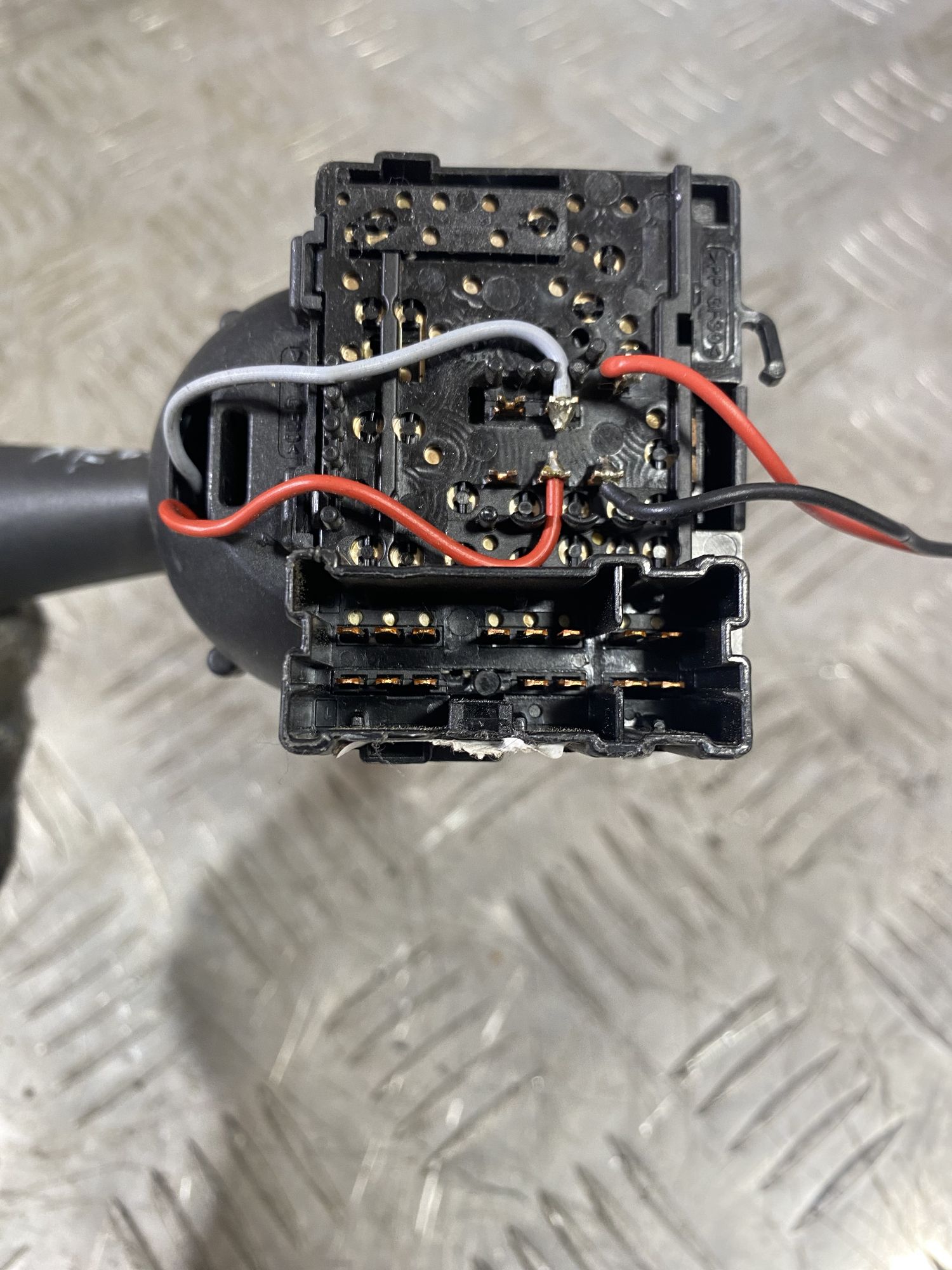 https://ycs.partsauto.market/partsauto-images/thmbs/userImages/7493bedda53ffbba18042670cc6fed05/part/0dae5b49-2a68-492d-b283-4c1a0bd663ac_1718803676052.jpg