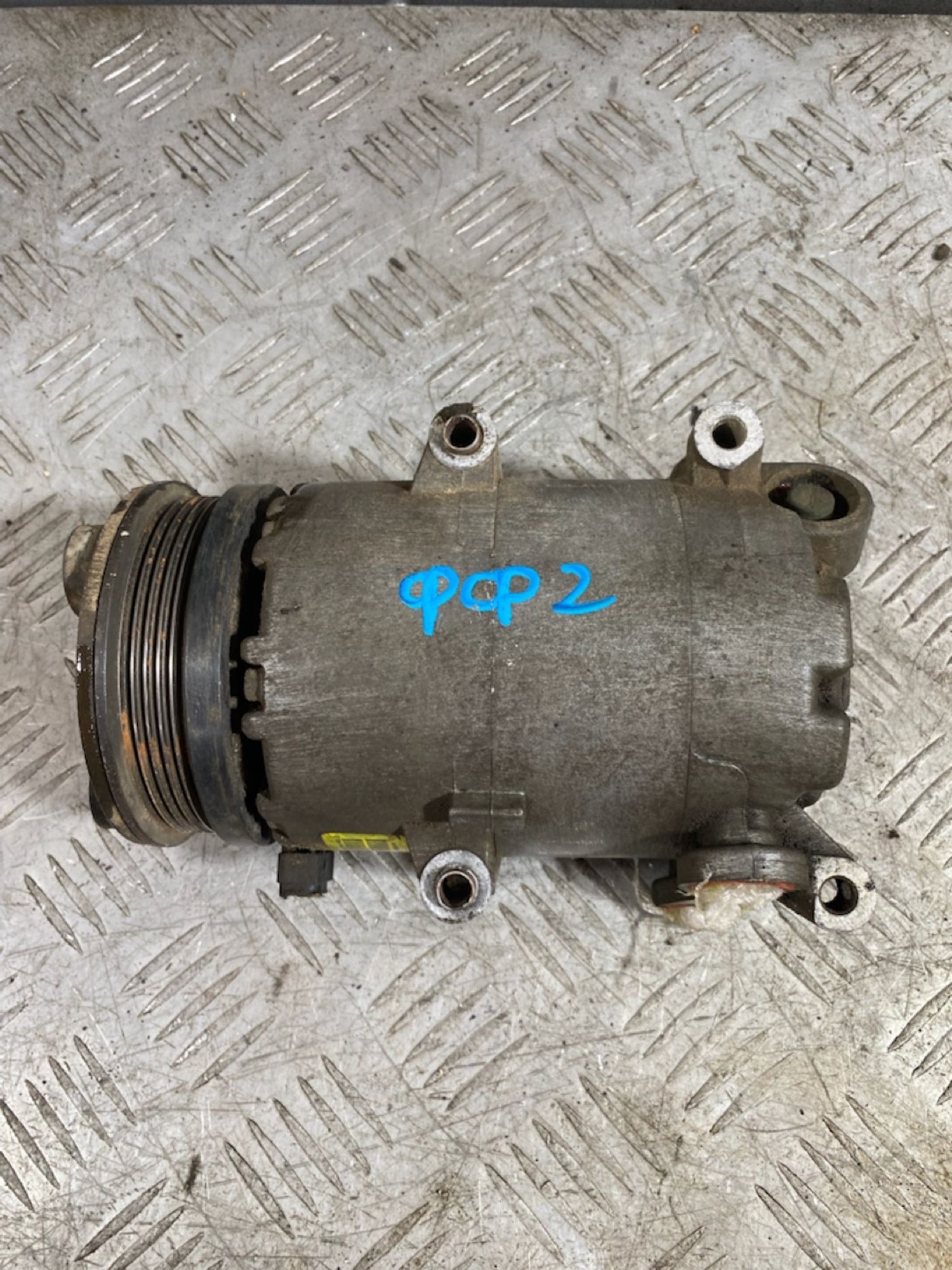 https://ycs.partsauto.market/partsauto-images/thmbs/userImages/7493bedda53ffbba18042670cc6fed05/part/0fdbde7f-ba11-4291-a81f-0af92df8020a_1720791113228.jpg