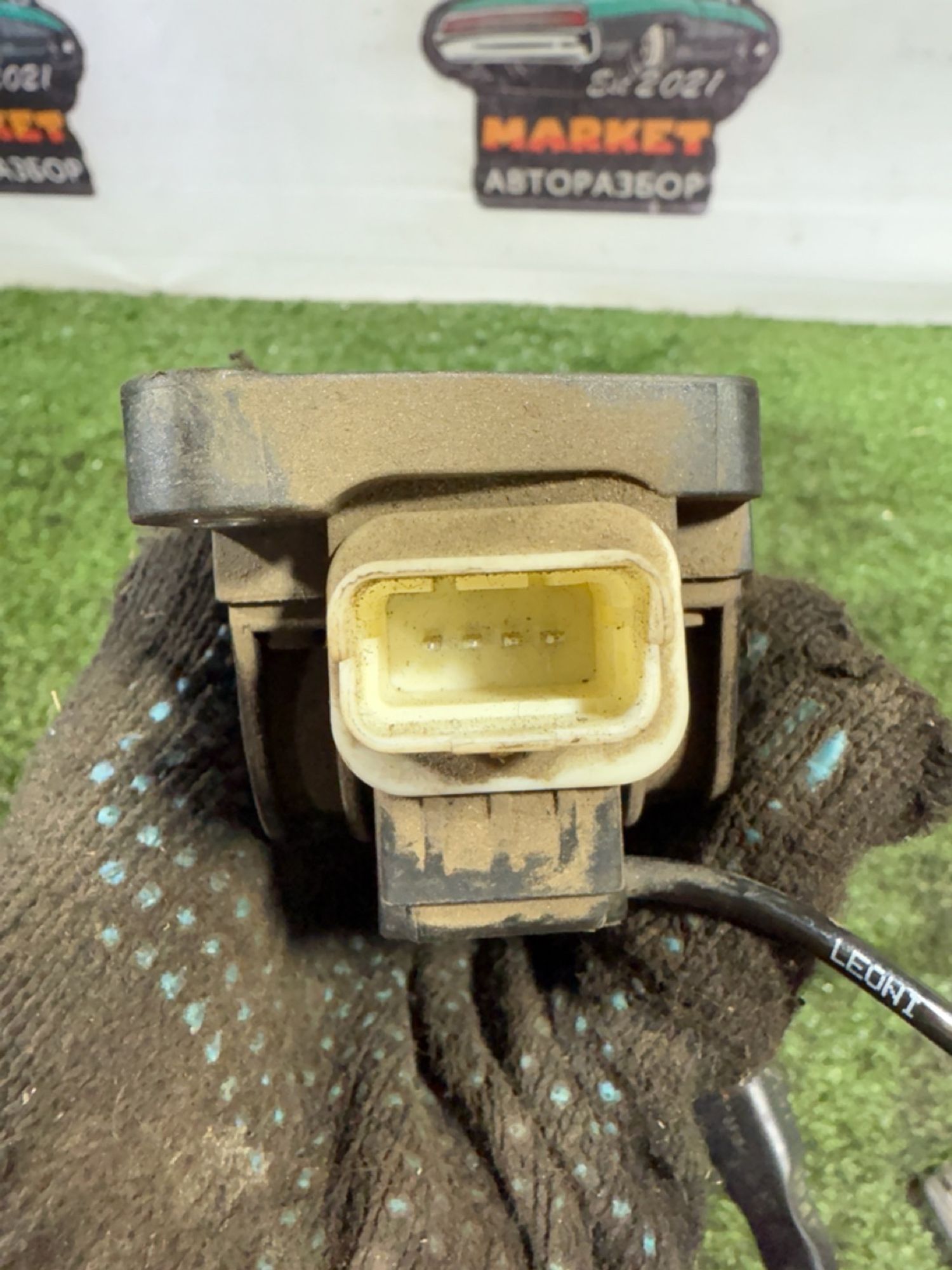 https://ycs.partsauto.market/partsauto-images/thmbs/userImages/7493bedda53ffbba18042670cc6fed05/part/0ff9f6be-f289-4859-b103-edf6962b7c4a_1742284226856.jpg