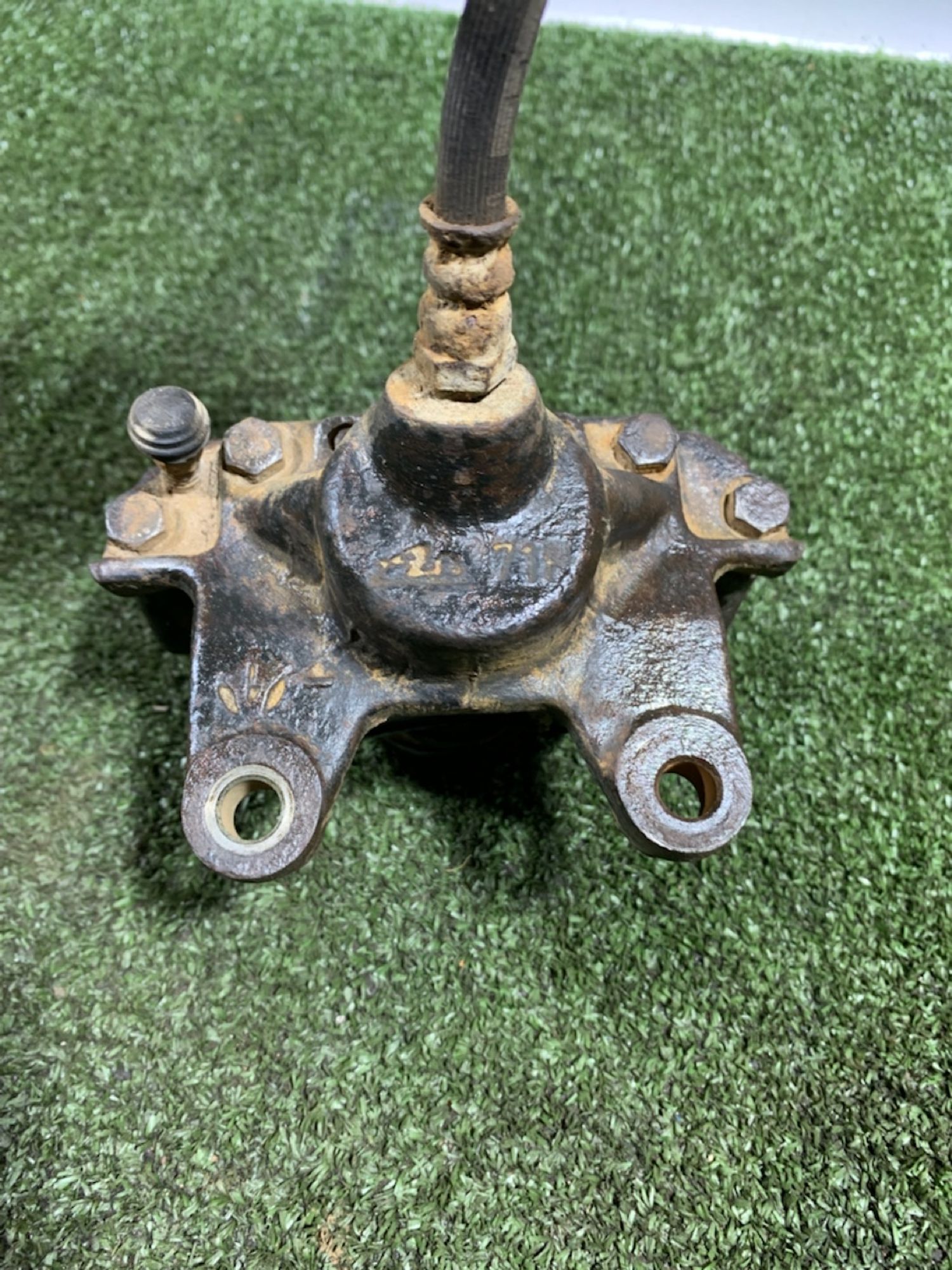 https://ycs.partsauto.market/partsauto-images/thmbs/userImages/7493bedda53ffbba18042670cc6fed05/part/11eed226-8fad-4b5f-a657-fba721fbfcbe_1736507872746.jpg