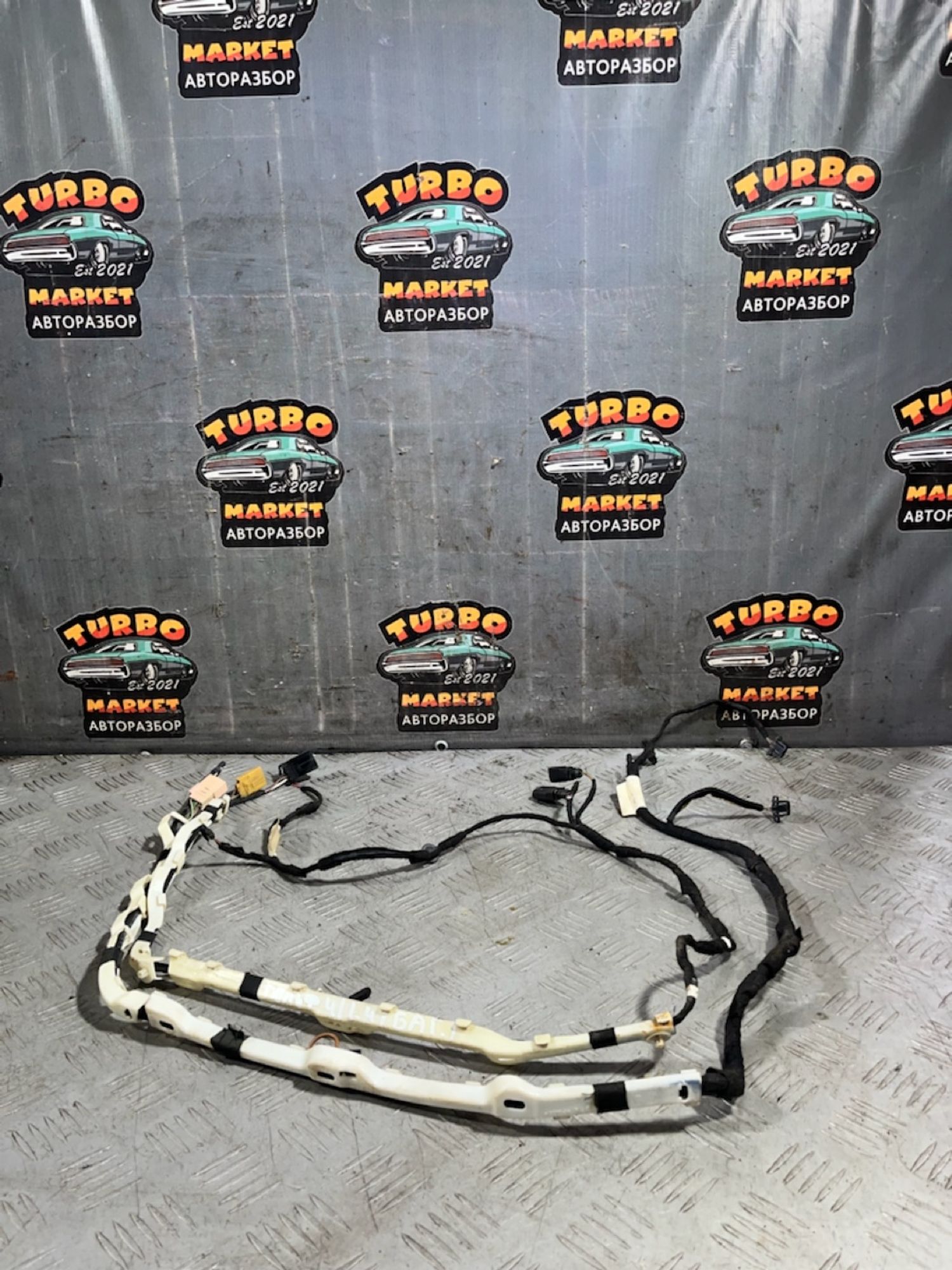 https://ycs.partsauto.market/partsauto-images/thmbs/userImages/7493bedda53ffbba18042670cc6fed05/part/13f4c295-6b4c-4319-9a6f-8e6b09989c8d_1729066612780.jpg