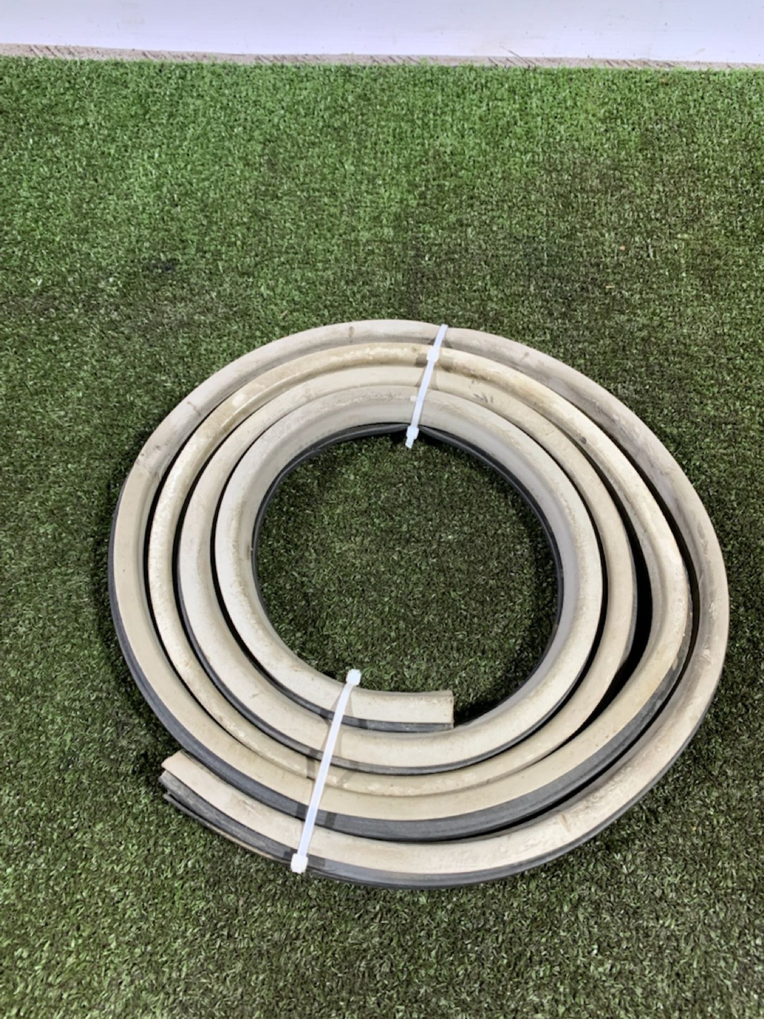 https://ycs.partsauto.market/partsauto-images/thmbs/userImages/7493bedda53ffbba18042670cc6fed05/part/161fffc8-1020-4095-baac-8c863b25d095_1732091896133.jpg