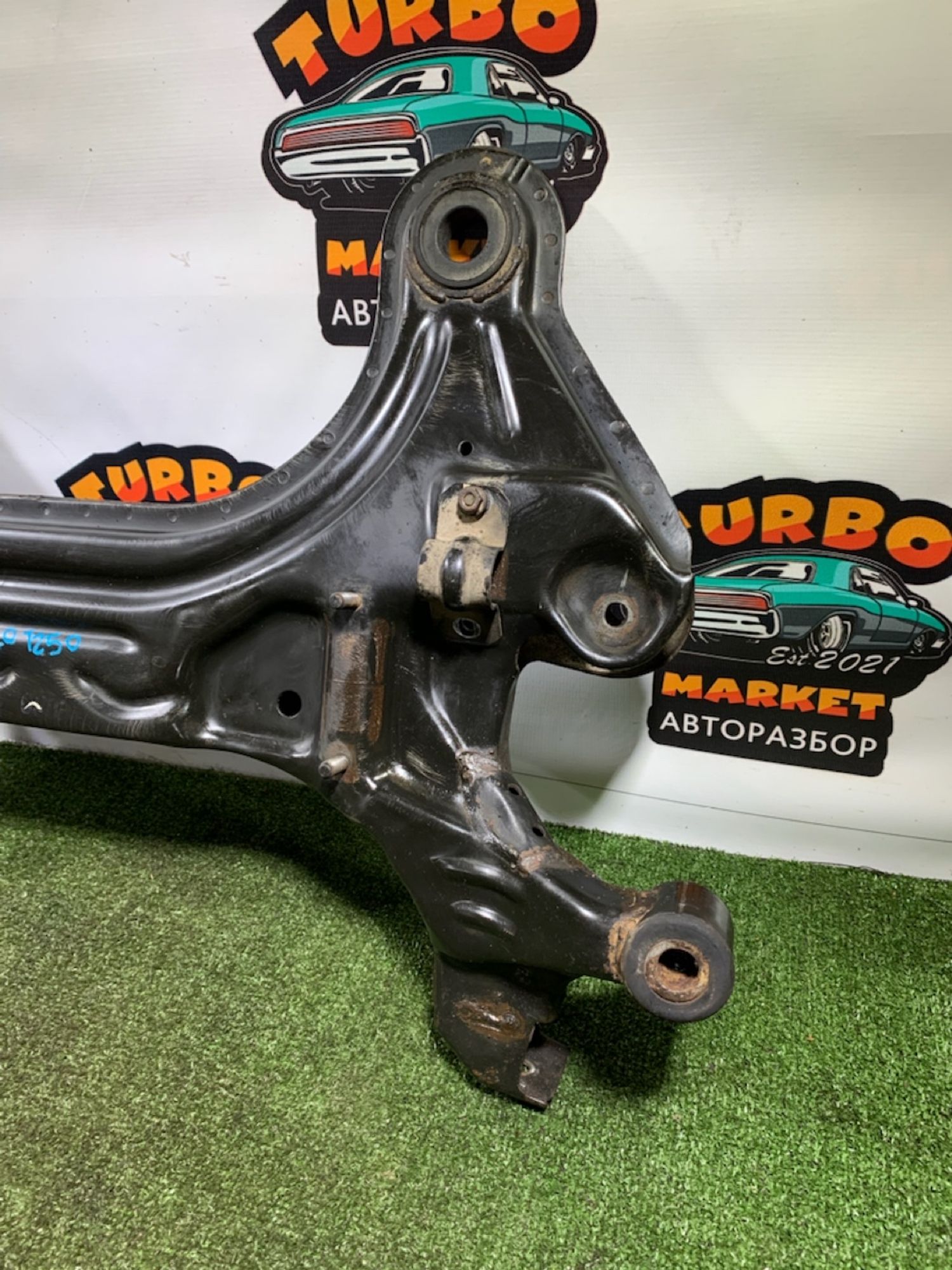 https://ycs.partsauto.market/partsauto-images/thmbs/userImages/7493bedda53ffbba18042670cc6fed05/part/1664c82e-77b4-45b6-bd37-cca506842989_1732104285725.jpg
