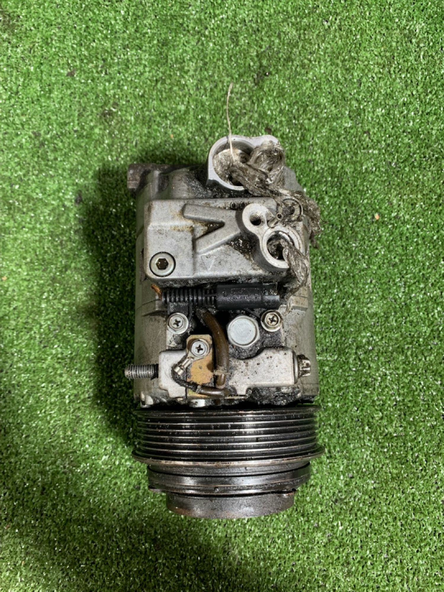 https://ycs.partsauto.market/partsauto-images/thmbs/userImages/7493bedda53ffbba18042670cc6fed05/part/1669afbe-8090-46b9-a7b5-4501d14457dc_1730208419947.jpg