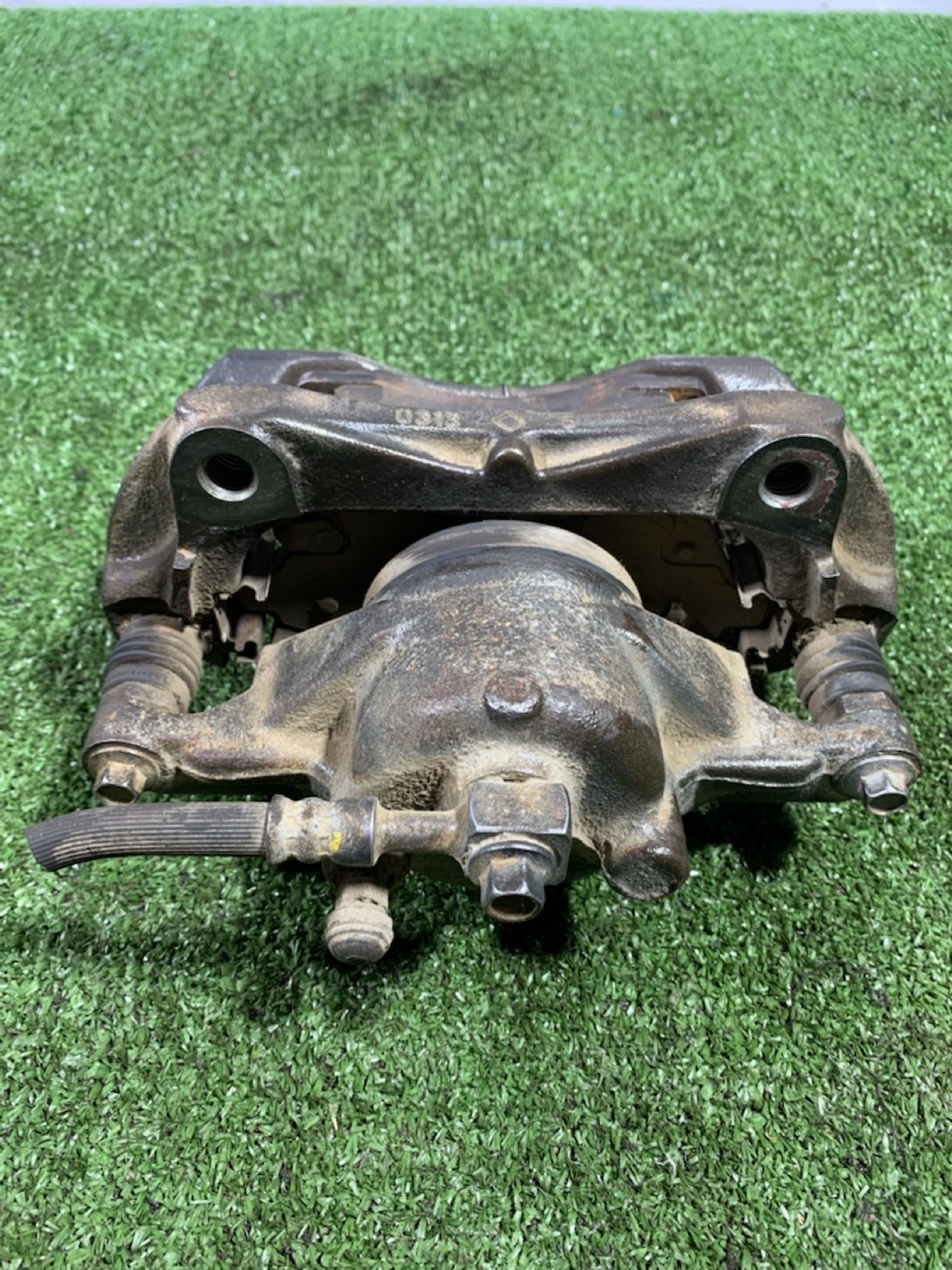 https://ycs.partsauto.market/partsauto-images/thmbs/userImages/7493bedda53ffbba18042670cc6fed05/part/166f5df4-bec6-466e-a0f6-e77607e389ea_1732657109618.jpg