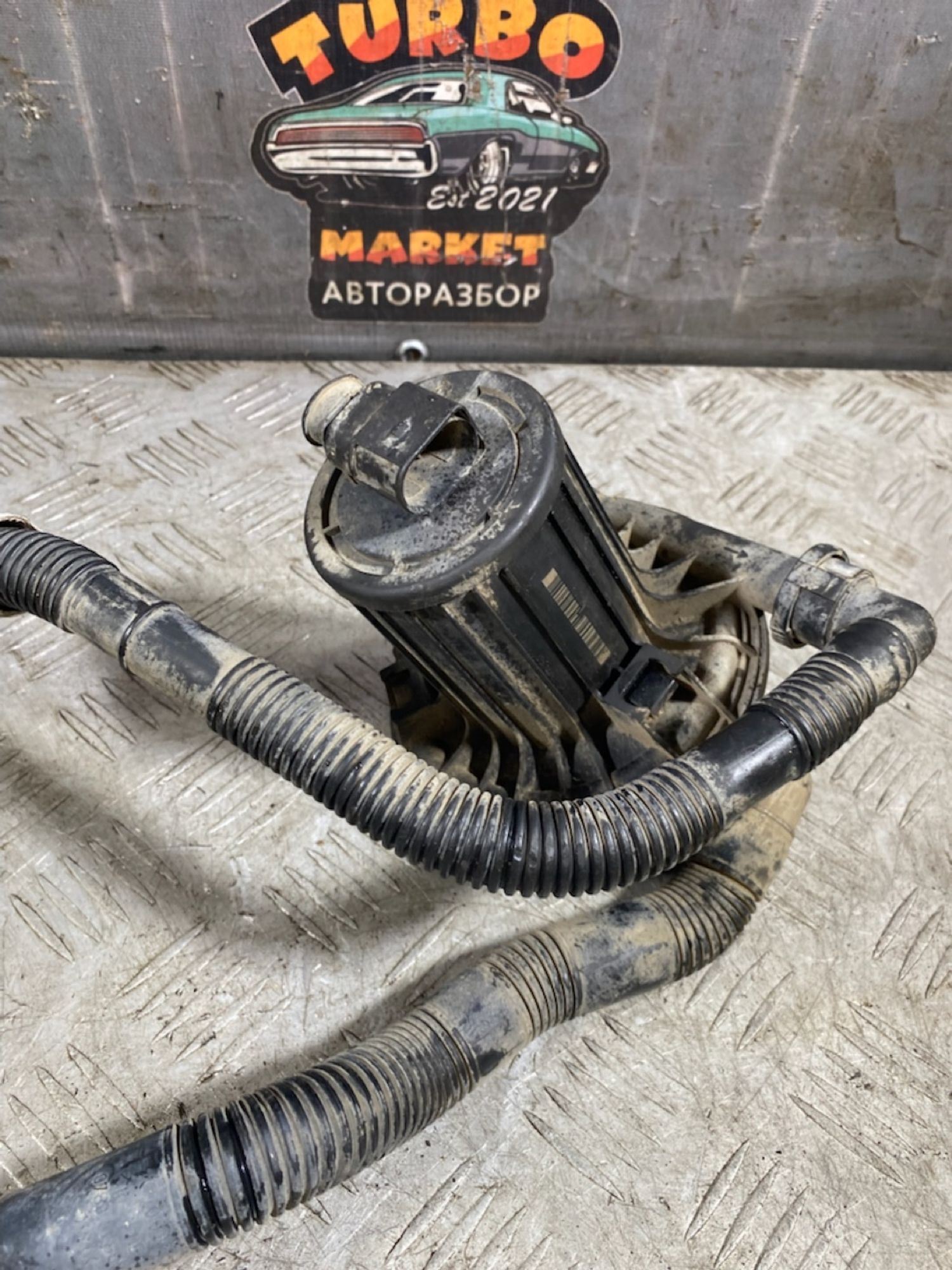 https://ycs.partsauto.market/partsauto-images/thmbs/userImages/7493bedda53ffbba18042670cc6fed05/part/1918d1c3-3b81-4f80-8b46-961fd99b500c_1727187570710.jpg