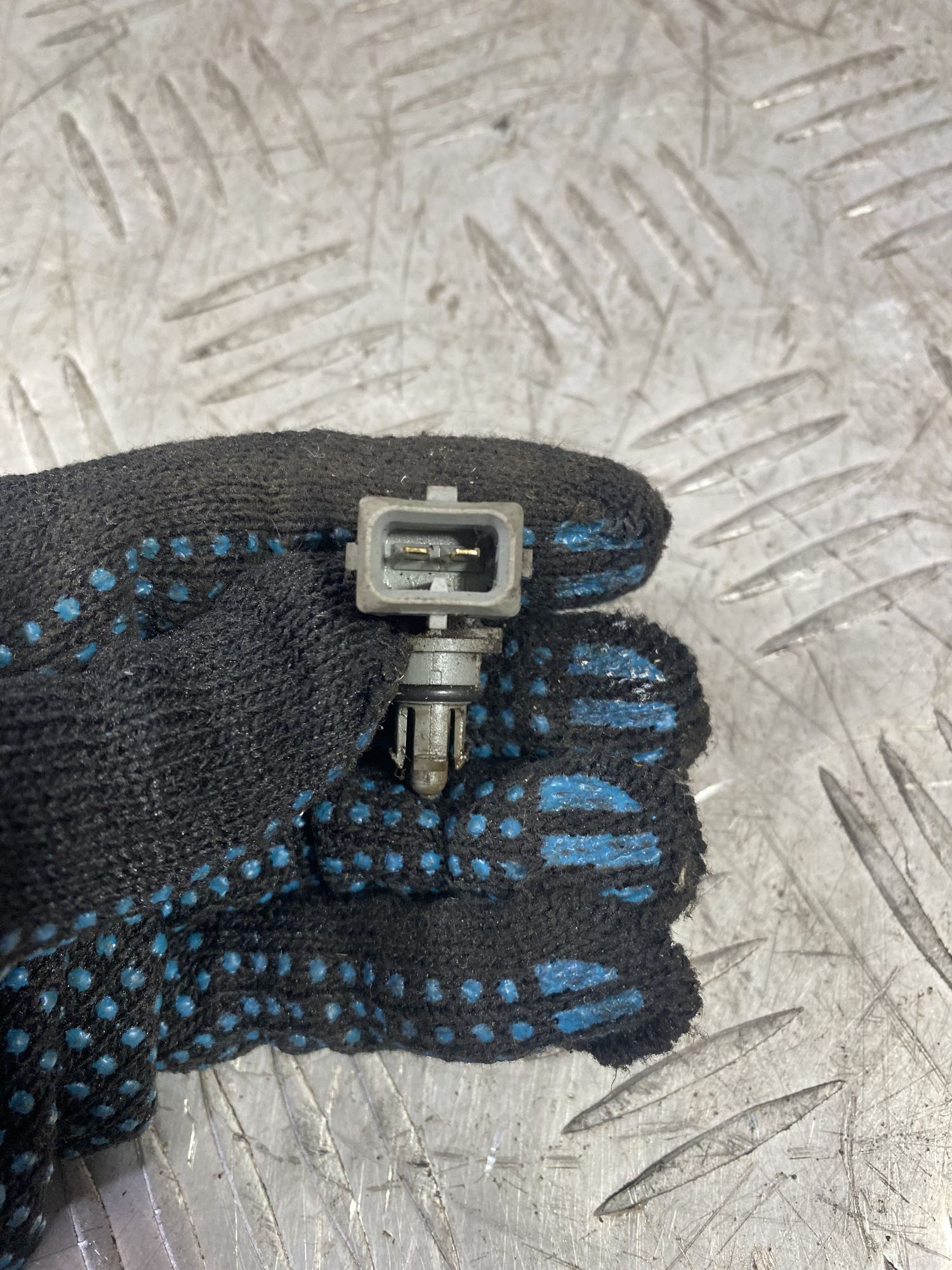 https://ycs.partsauto.market/partsauto-images/thmbs/userImages/7493bedda53ffbba18042670cc6fed05/part/1a6748bd-4d02-4fb6-81cf-7d8caf9e8b82_1719496529117.jpg