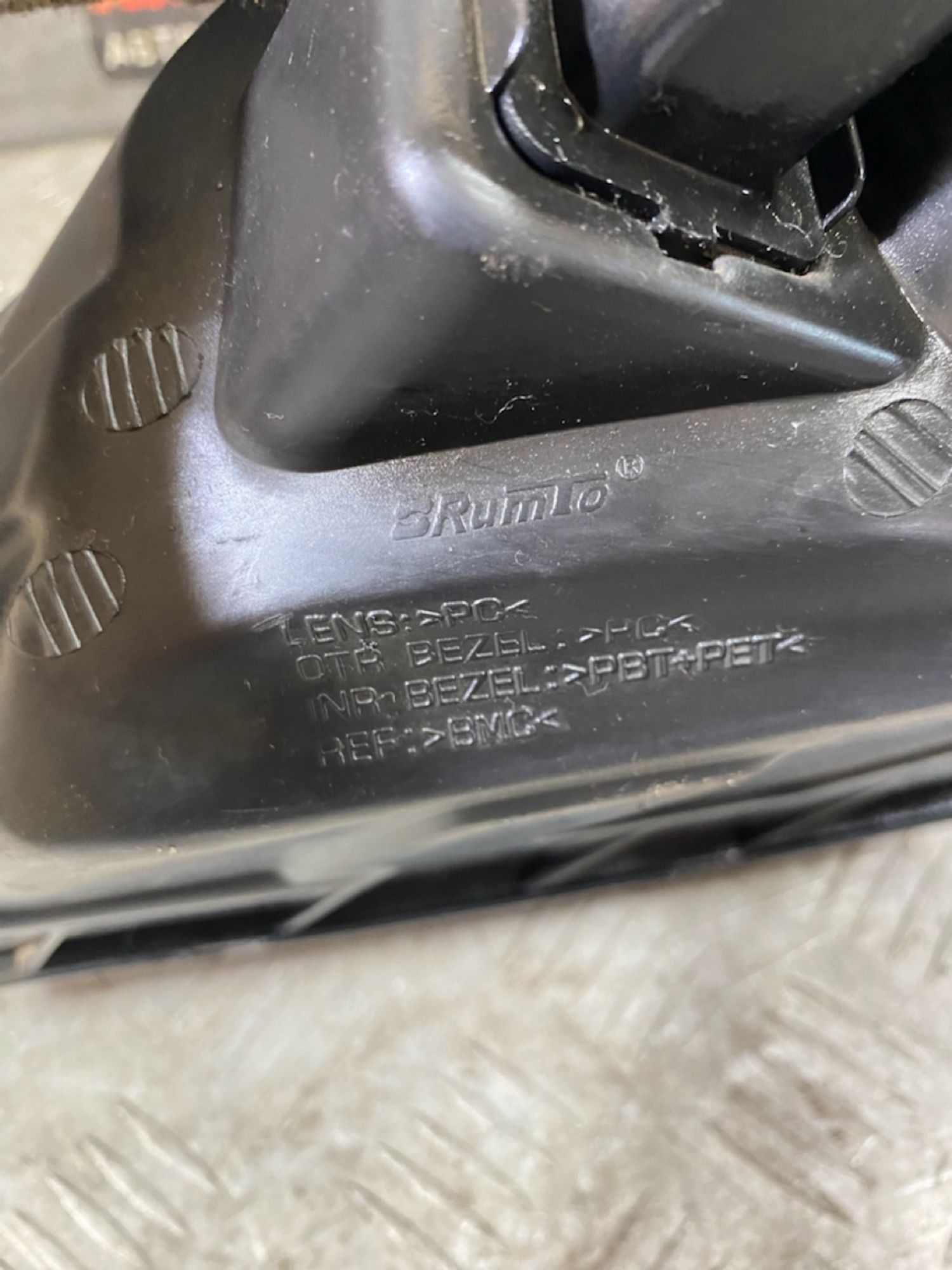 https://ycs.partsauto.market/partsauto-images/thmbs/userImages/7493bedda53ffbba18042670cc6fed05/part/1a8a2185-60d7-4e58-8386-3d3221d3926b_1725628293303.jpg
