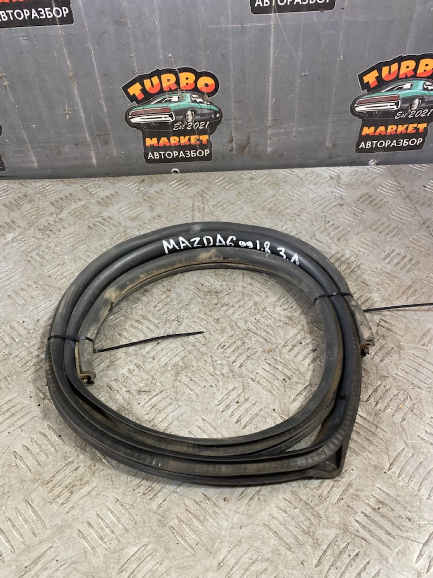 https://ycs.partsauto.market/partsauto-images/thmbs/userImages/7493bedda53ffbba18042670cc6fed05/part/1bfc6efc-115e-484b-ad00-31f12790e1ad_1720527609205.jpg