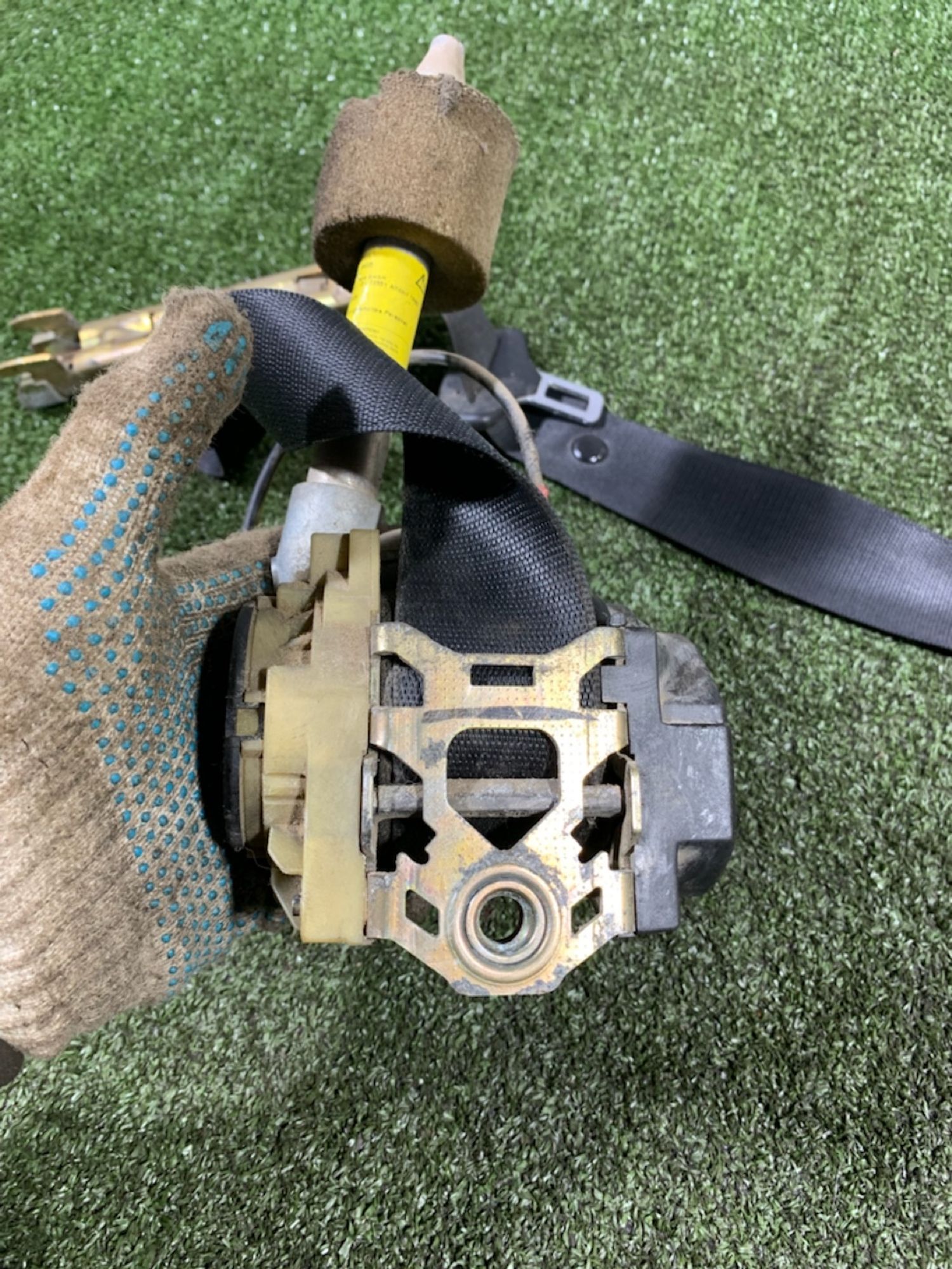 https://ycs.partsauto.market/partsauto-images/thmbs/userImages/7493bedda53ffbba18042670cc6fed05/part/1cd45740-6452-4553-b0cc-67d1c9280e47_1736775424481.jpg