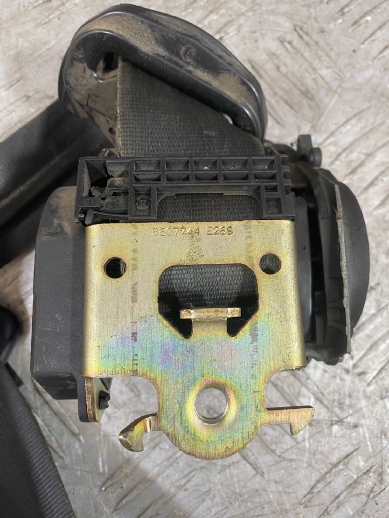 https://ycs.partsauto.market/partsauto-images/thmbs/userImages/7493bedda53ffbba18042670cc6fed05/part/1cdf65a9-dbc8-404d-b87e-1e5a53c2a627_1721828789387.jpg