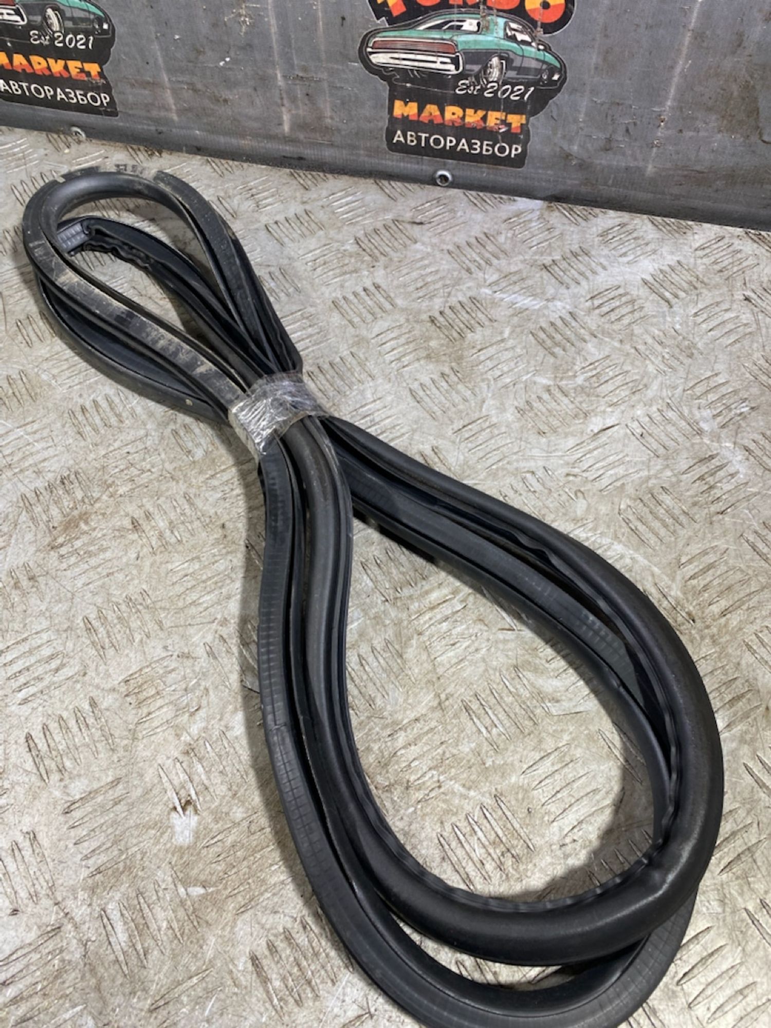 https://ycs.partsauto.market/partsauto-images/thmbs/userImages/7493bedda53ffbba18042670cc6fed05/part/2108286e-021f-4fee-8879-cd8a3803be8c_1728564270624.jpg