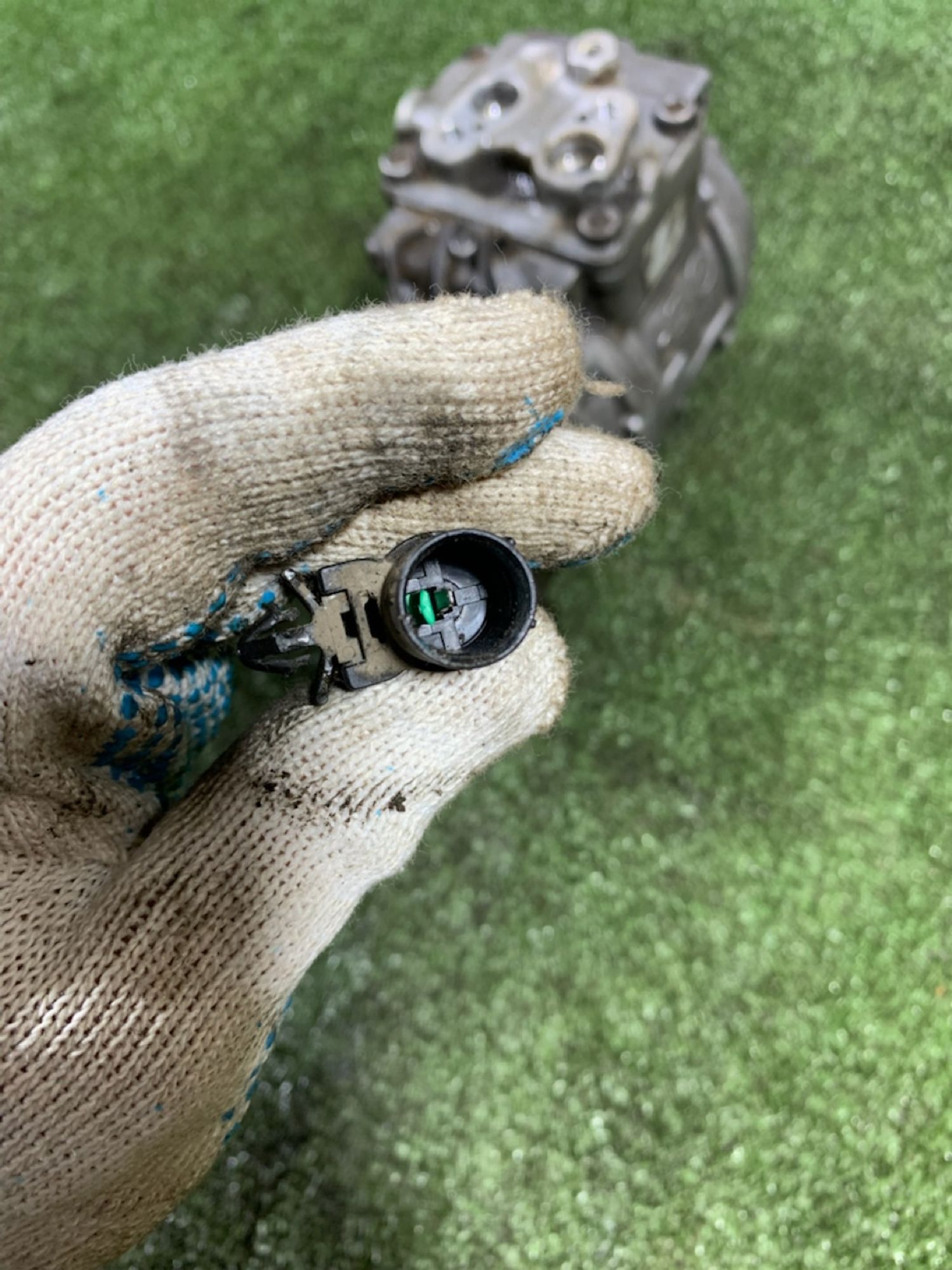 https://ycs.partsauto.market/partsauto-images/thmbs/userImages/7493bedda53ffbba18042670cc6fed05/part/214bd4e4-5ece-4b39-8d8d-e6a9af295cff_1734517886591.jpg