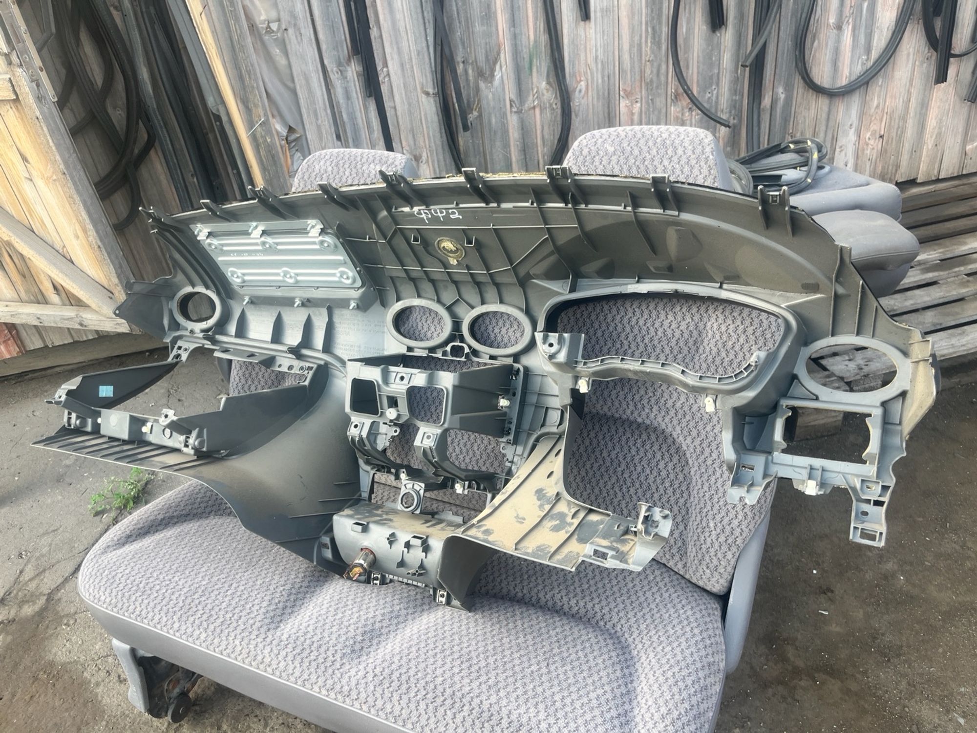 https://ycs.partsauto.market/partsauto-images/thmbs/userImages/7493bedda53ffbba18042670cc6fed05/part/215e7f05-f4b9-4d16-bb6b-07be0dcd42b8_1721220439617.jpg