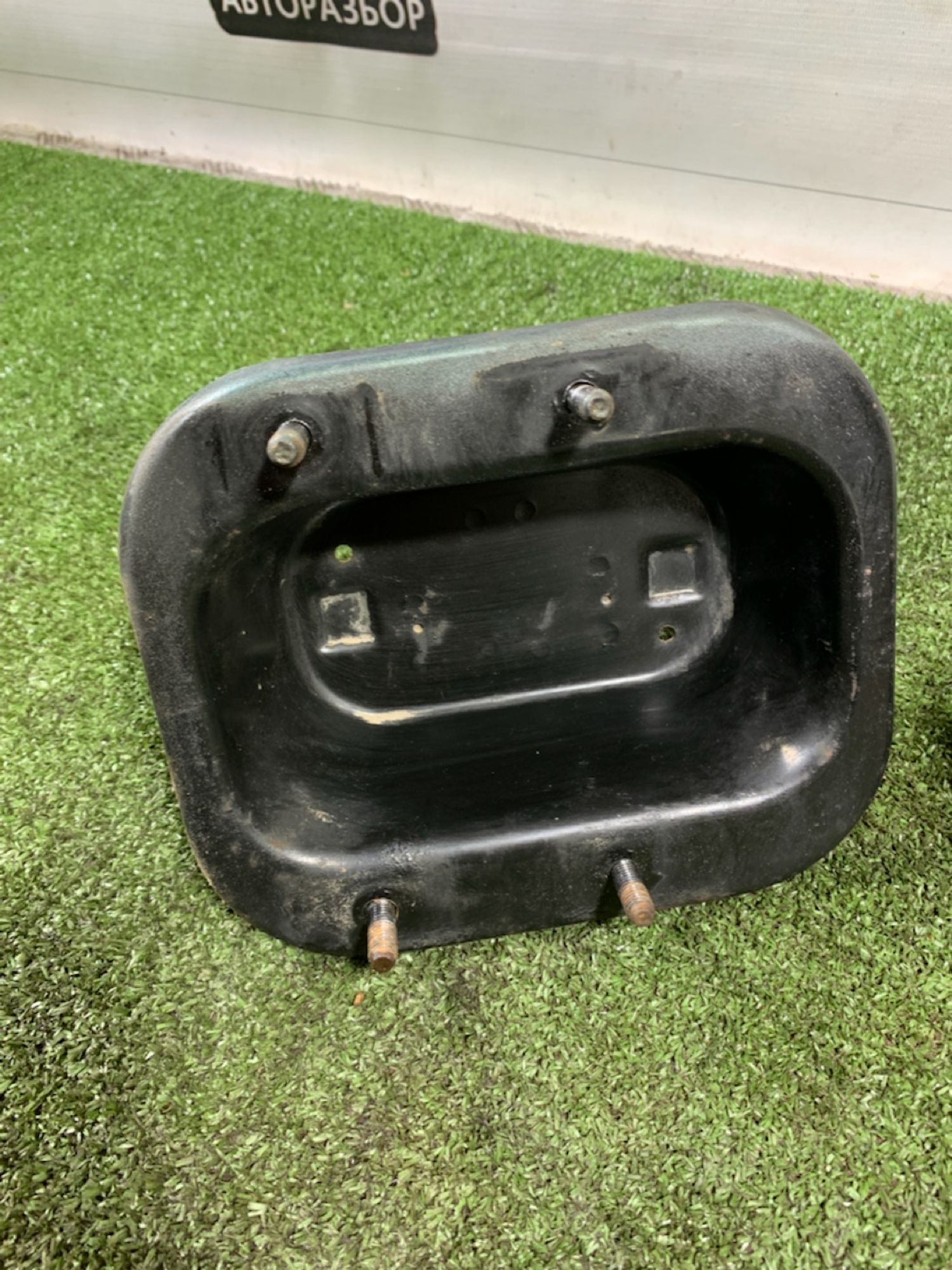 https://ycs.partsauto.market/partsauto-images/thmbs/userImages/7493bedda53ffbba18042670cc6fed05/part/23a3f982-f849-4a66-b683-fca0da1d97a1_1734518593293.jpg