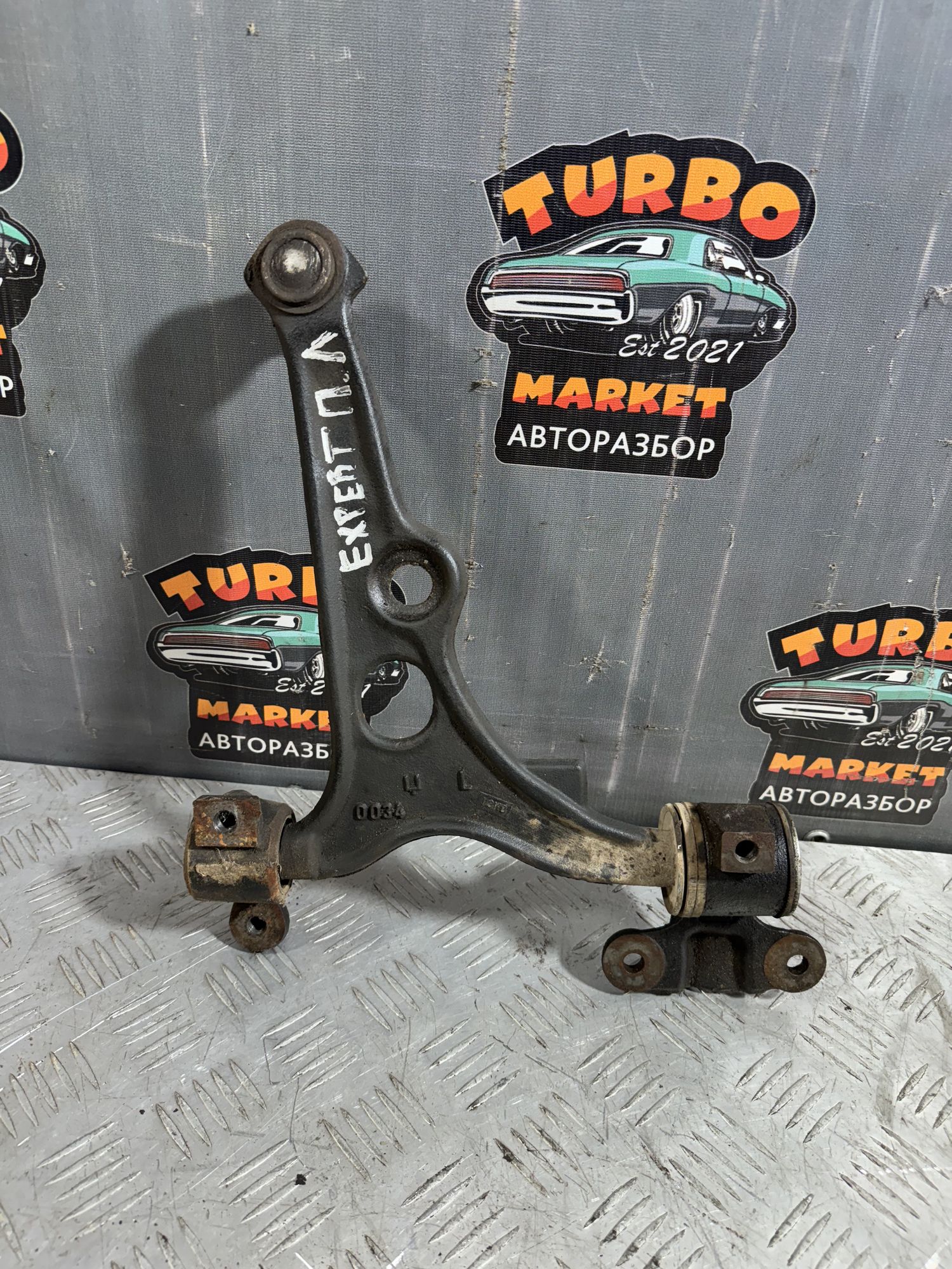 https://ycs.partsauto.market/partsauto-images/thmbs/userImages/7493bedda53ffbba18042670cc6fed05/part/2464edfc-82c7-4a88-99ec-27228803d87c_1718197515155.jpg