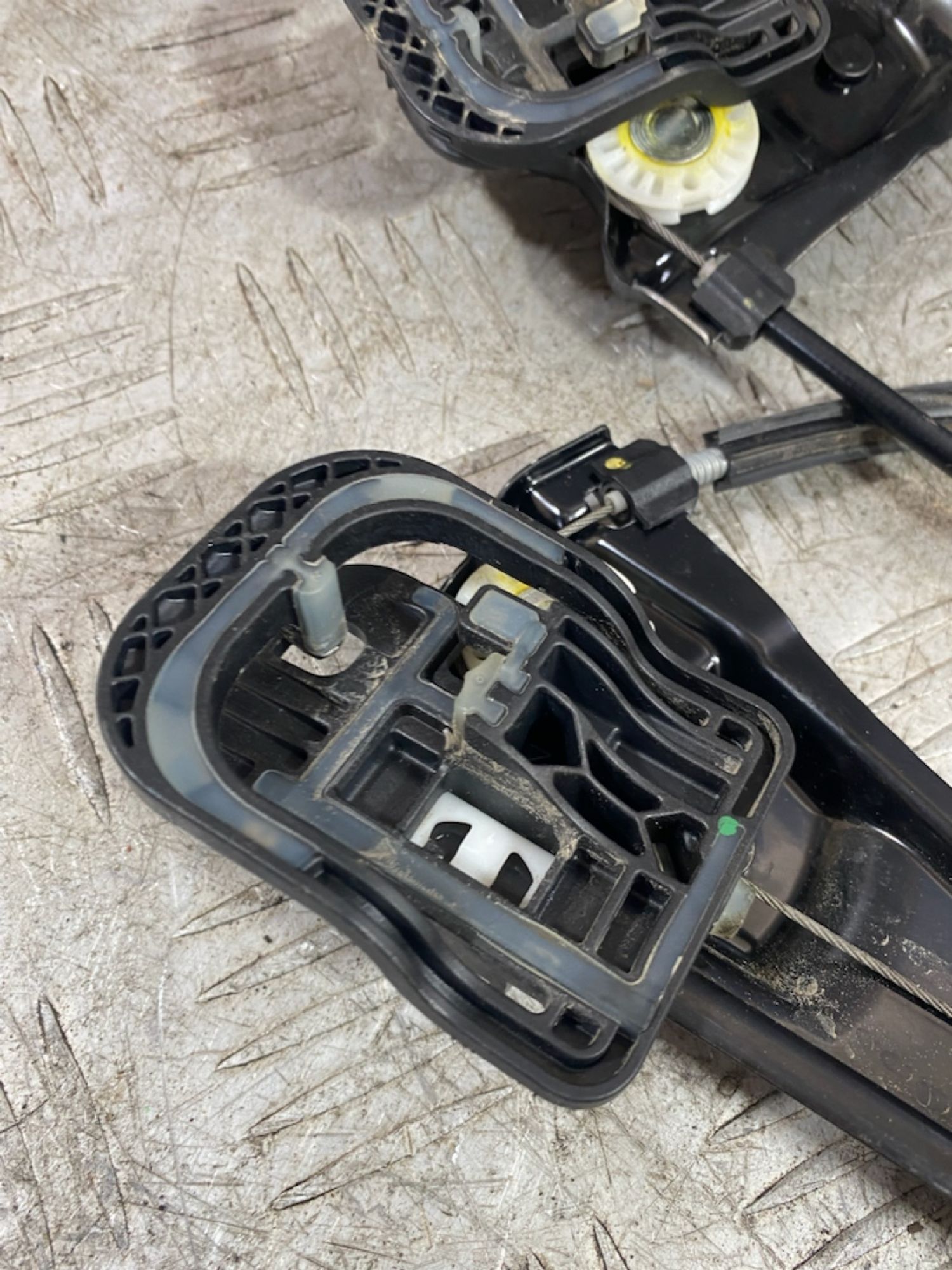 https://ycs.partsauto.market/partsauto-images/thmbs/userImages/7493bedda53ffbba18042670cc6fed05/part/2561d870-8bd9-46e3-b164-ea09c54d7820_1724085055112.jpg