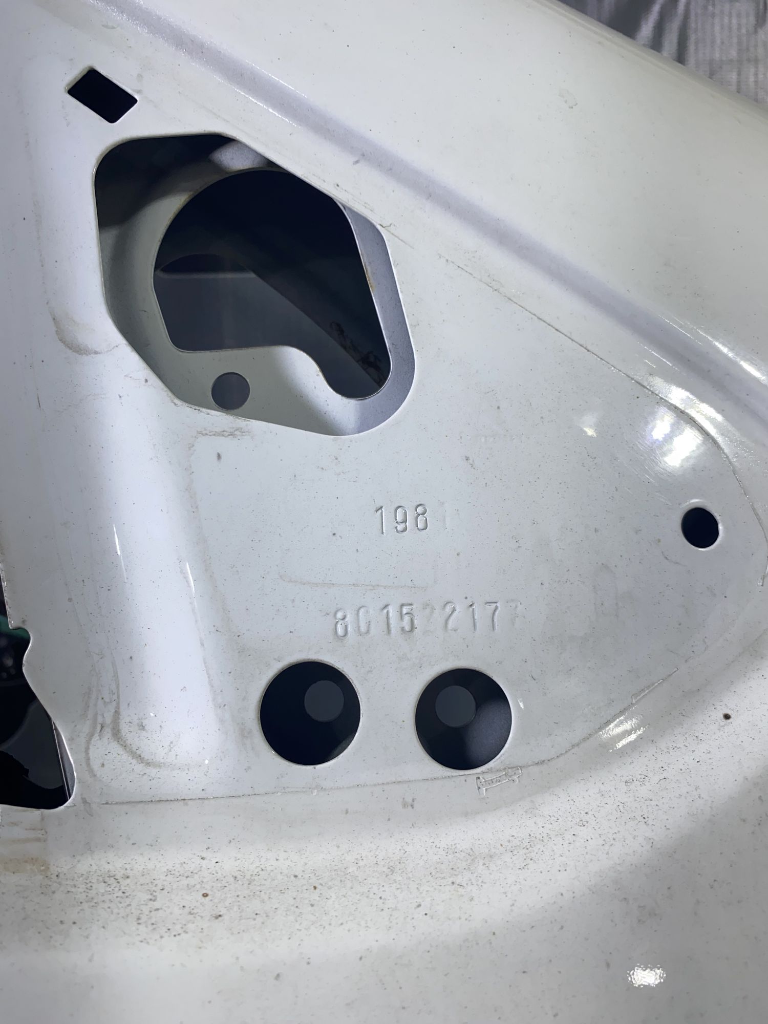 https://ycs.partsauto.market/partsauto-images/thmbs/userImages/7493bedda53ffbba18042670cc6fed05/part/2565265a-8c86-45e4-988d-8cd080c83ab5_1718980125487.jpg