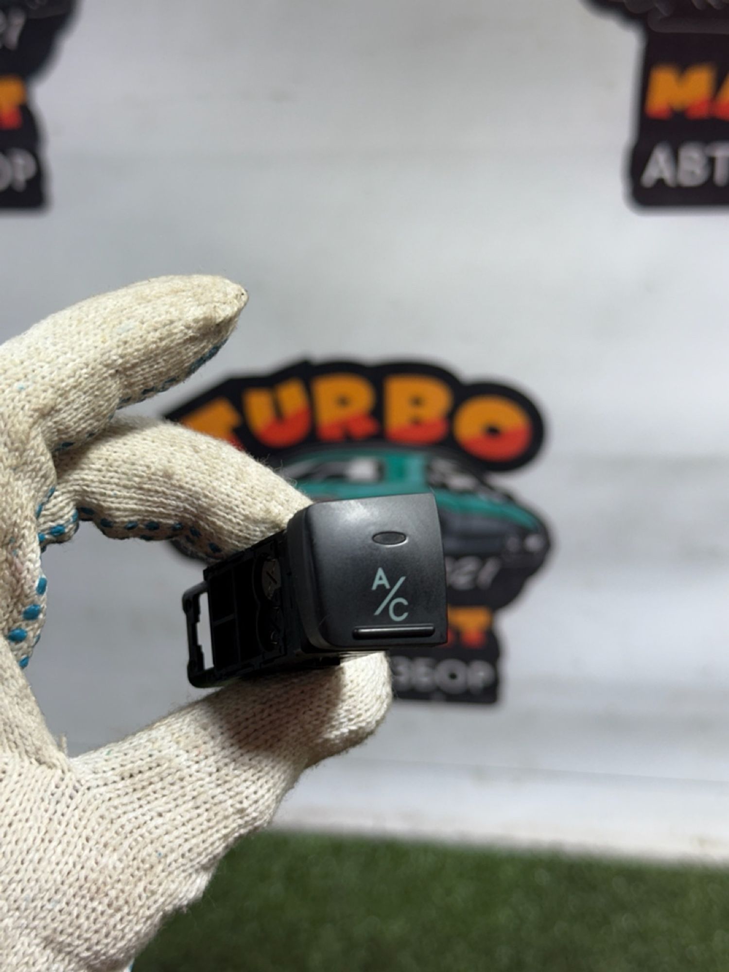 https://ycs.partsauto.market/partsauto-images/thmbs/userImages/7493bedda53ffbba18042670cc6fed05/part/26351c1e-9189-4348-812e-eb07dd2b4689_1734697471830.jpg
