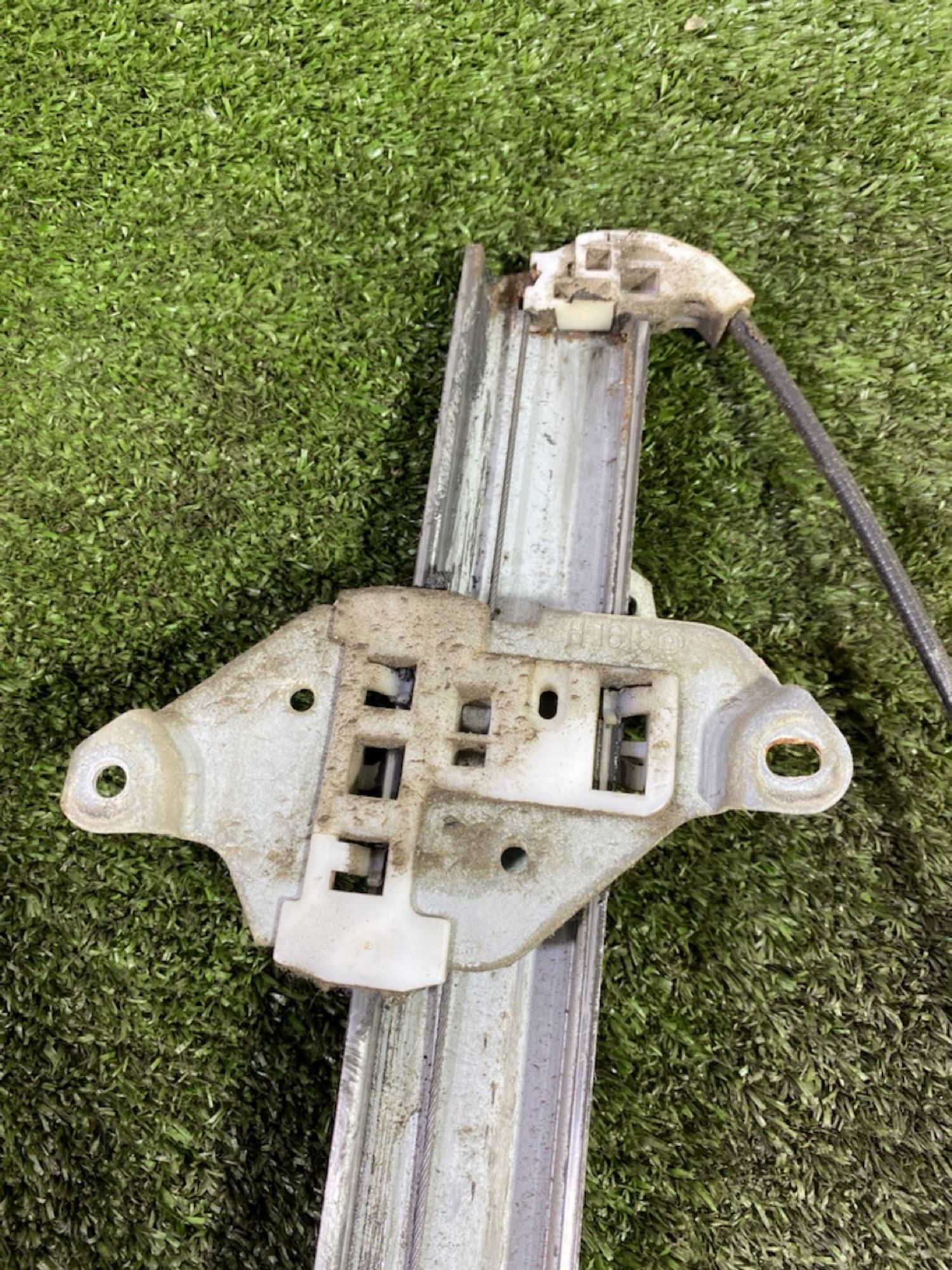 https://ycs.partsauto.market/partsauto-images/thmbs/userImages/7493bedda53ffbba18042670cc6fed05/part/276e4e2d-4b2c-4072-8faf-d01dfbe382d7_1749558994431.jpg
