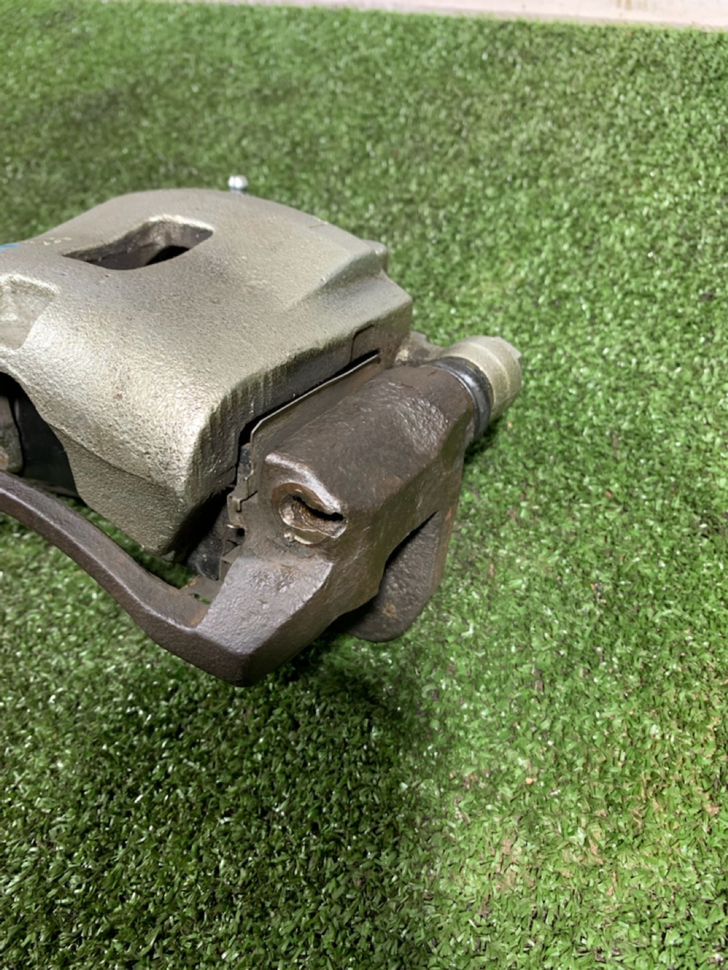 https://ycs.partsauto.market/partsauto-images/thmbs/userImages/7493bedda53ffbba18042670cc6fed05/part/283a4ad3-8da0-4114-a563-a9d06fb0ed2c_1734517371266.jpg