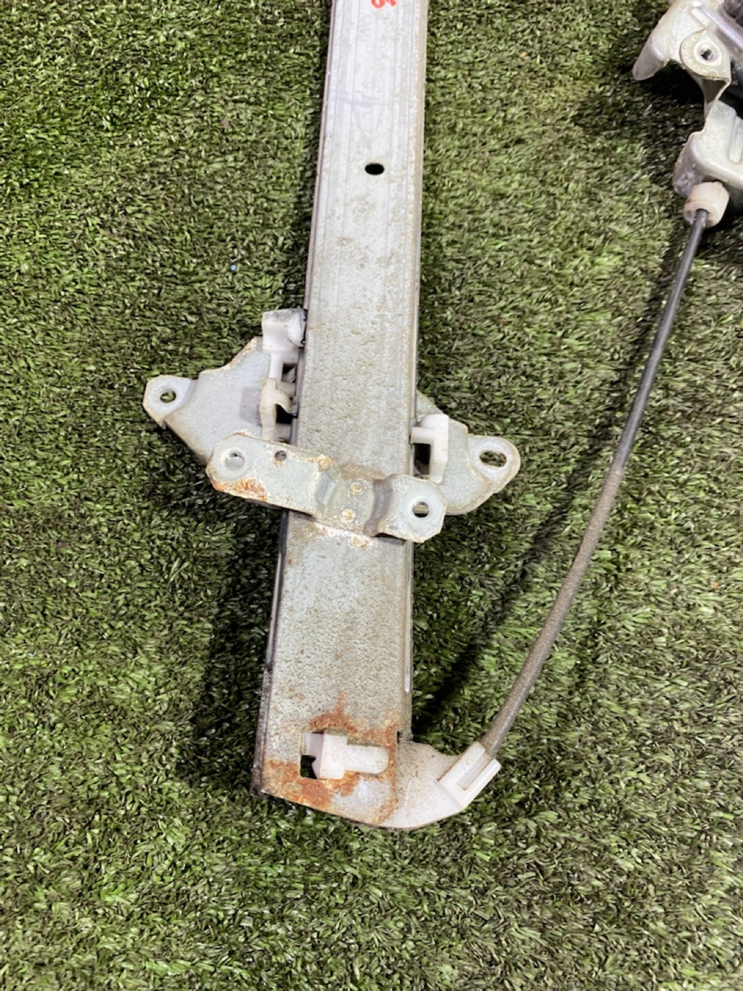 https://ycs.partsauto.market/partsauto-images/thmbs/userImages/7493bedda53ffbba18042670cc6fed05/part/29c9fc03-f34a-4ad8-8e24-5935773a2a2d_1749558998892.jpg