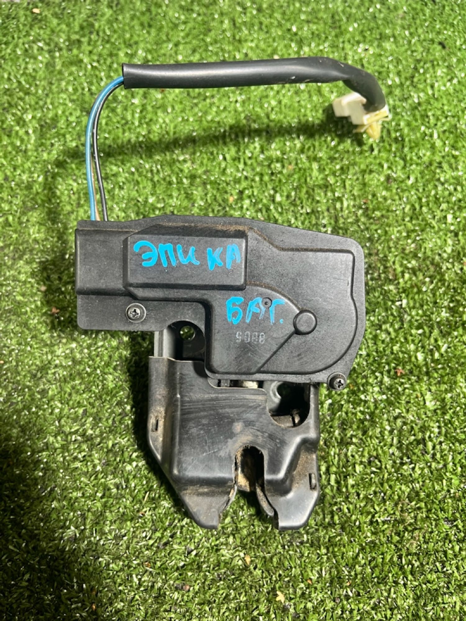 https://ycs.partsauto.market/partsauto-images/thmbs/userImages/7493bedda53ffbba18042670cc6fed05/part/2c1b3f68-5cbb-4226-9a90-f99b75690654_1731566973476.jpg