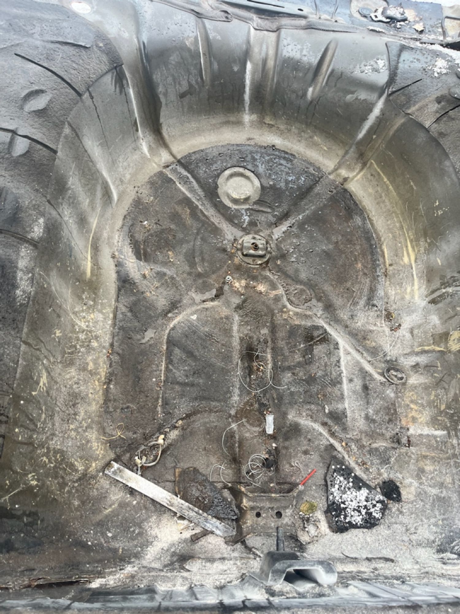 https://ycs.partsauto.market/partsauto-images/thmbs/userImages/7493bedda53ffbba18042670cc6fed05/part/2c1eb3c5-f42f-466e-ae73-f685b63d6757_1730968699230.jpg