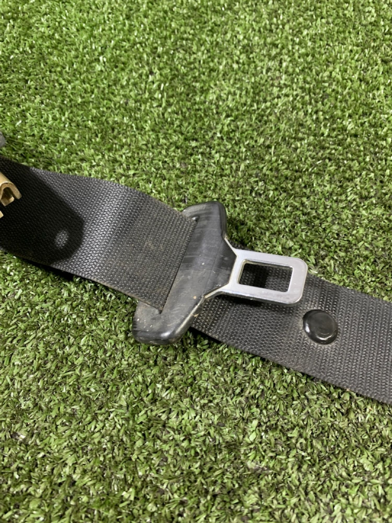 https://ycs.partsauto.market/partsauto-images/thmbs/userImages/7493bedda53ffbba18042670cc6fed05/part/2d2f0f77-cf3b-4561-bad2-e5773355af3f_1736775440134.jpg