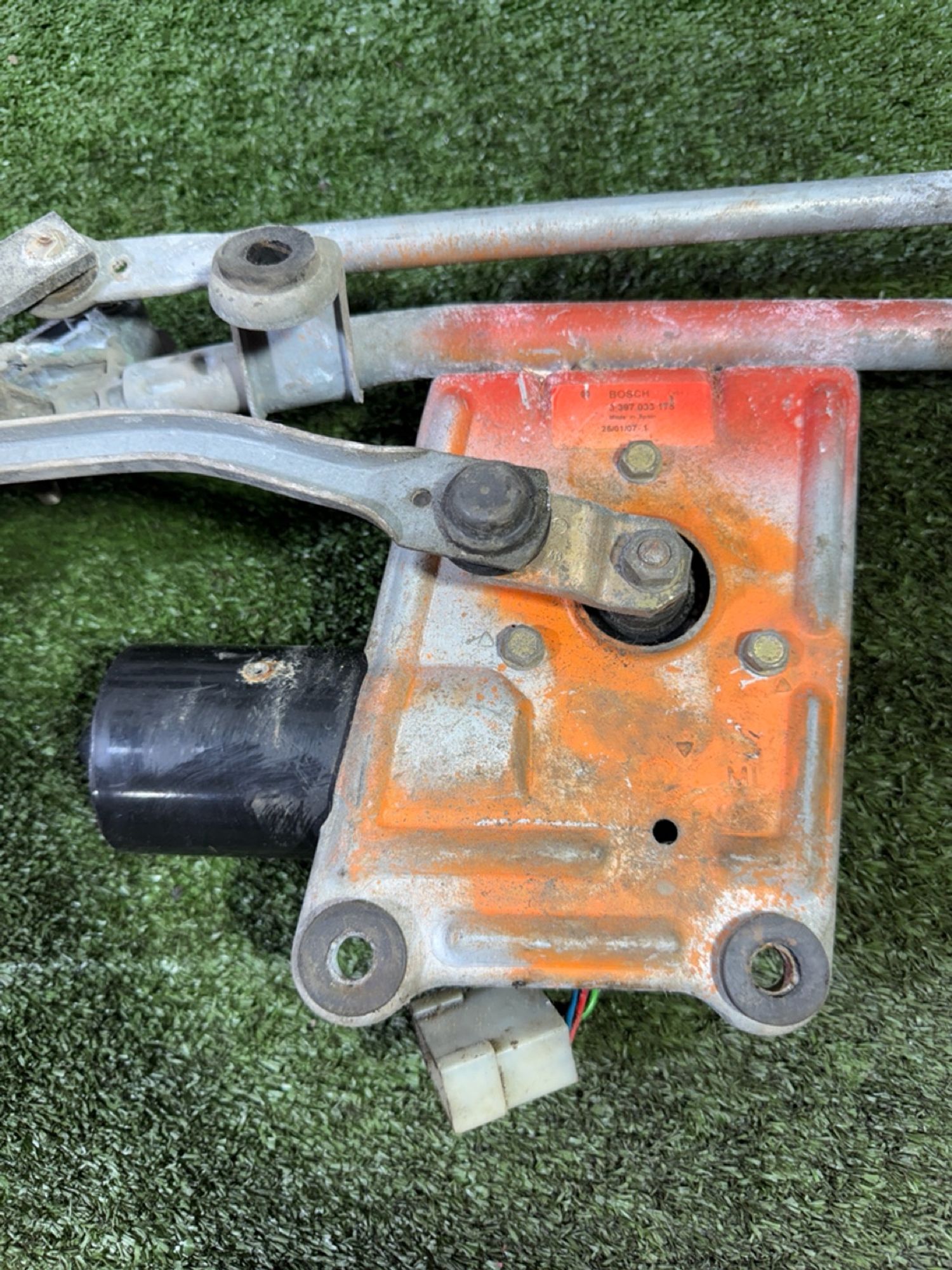 https://ycs.partsauto.market/partsauto-images/thmbs/userImages/7493bedda53ffbba18042670cc6fed05/part/2d6a10bb-49fc-49b4-887b-858d4d976dff_1744186248872.jpg