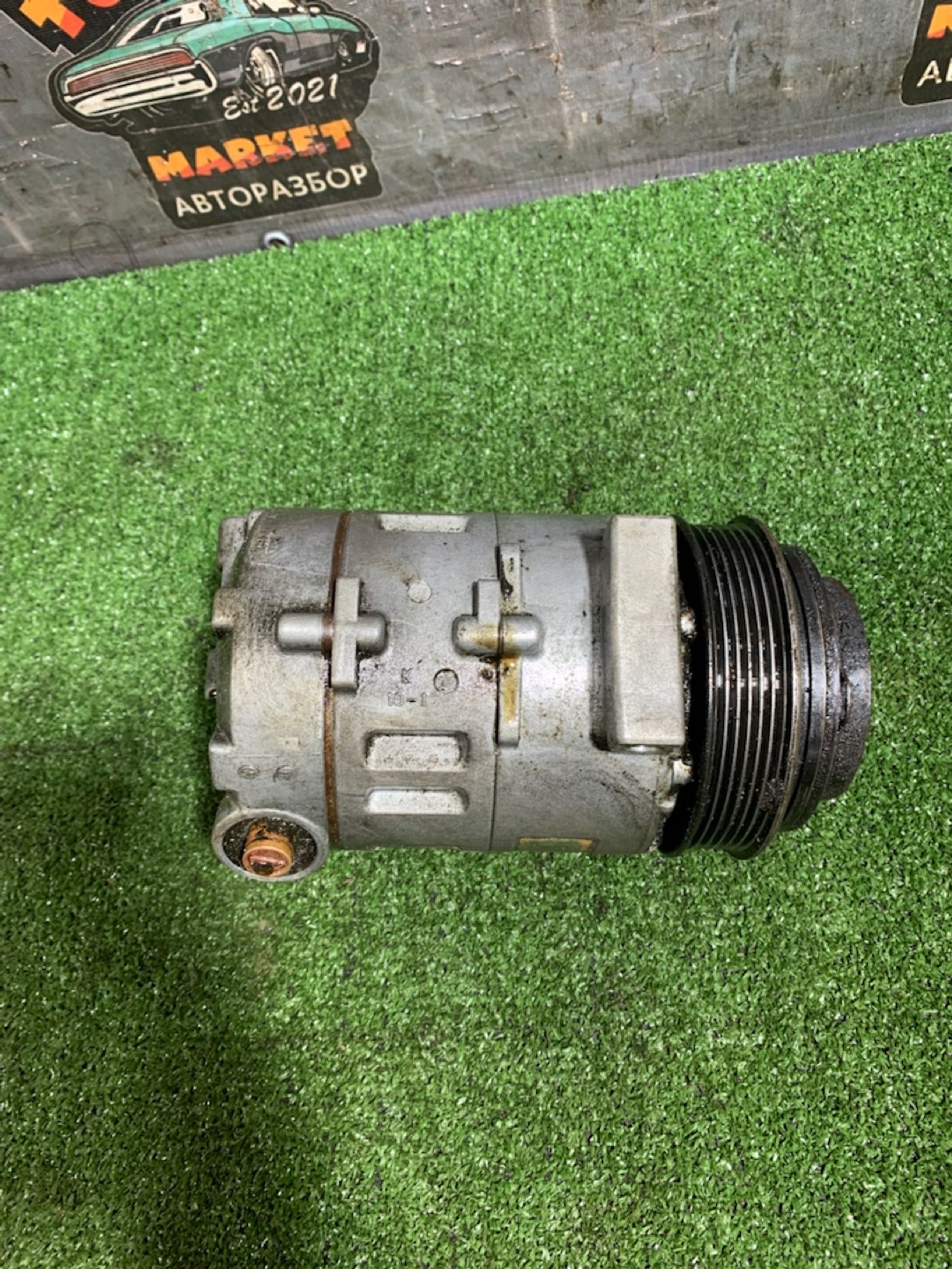 https://ycs.partsauto.market/partsauto-images/thmbs/userImages/7493bedda53ffbba18042670cc6fed05/part/2d8f2f70-ef96-40a0-931a-60f5de881962_1730208432916.jpg