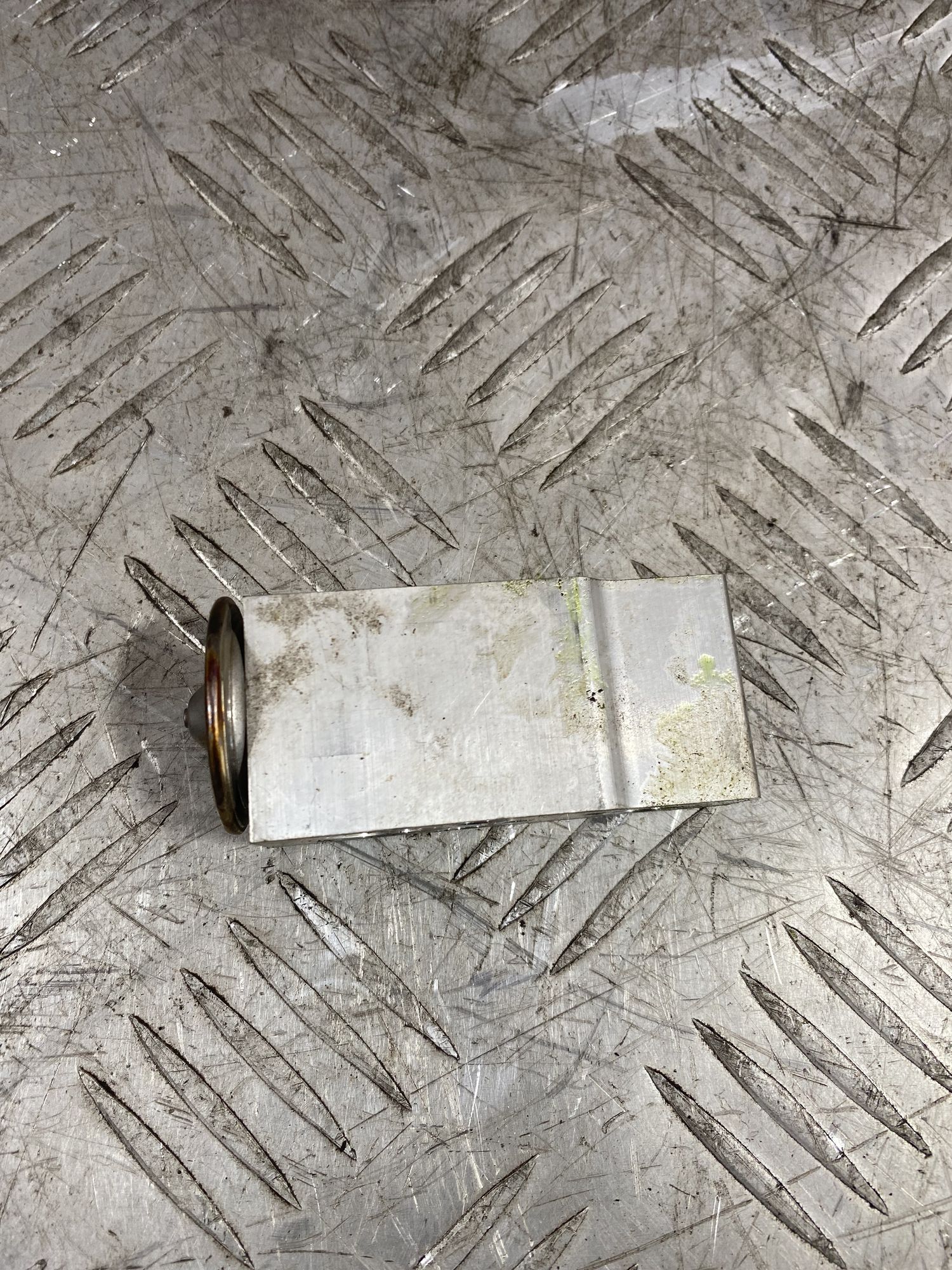 https://ycs.partsauto.market/partsauto-images/thmbs/userImages/7493bedda53ffbba18042670cc6fed05/part/2dcfa372-e3fe-4661-9e4a-24b9dbb5b816_1720445035384.jpg
