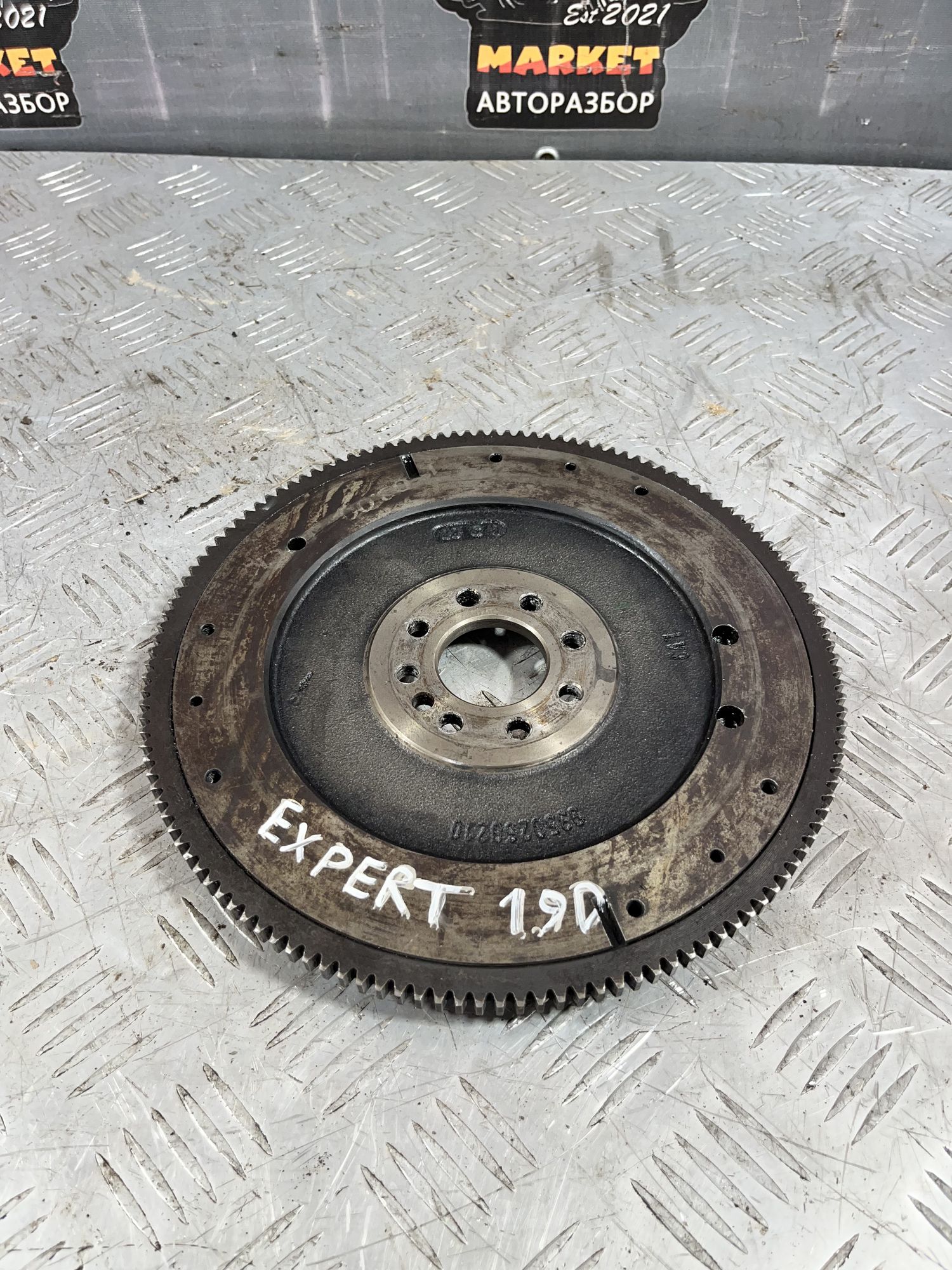 https://ycs.partsauto.market/partsauto-images/thmbs/userImages/7493bedda53ffbba18042670cc6fed05/part/2e32c345-19d4-4853-83b0-21faf53acab0_1718281028753.jpg
