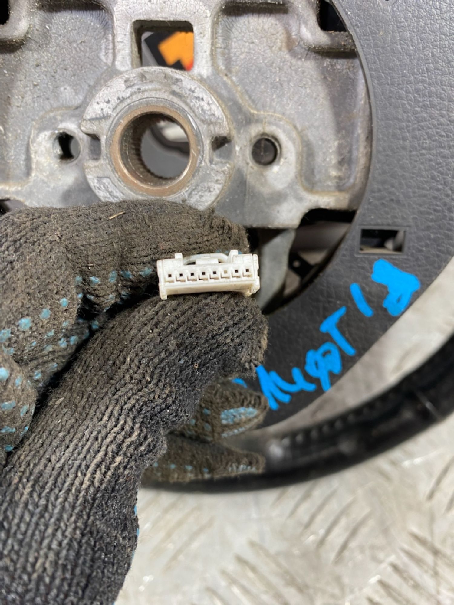 https://ycs.partsauto.market/partsauto-images/thmbs/userImages/7493bedda53ffbba18042670cc6fed05/part/33b059c5-026c-47b5-9d57-0eb2bcdb2520_1720449597856.jpg
