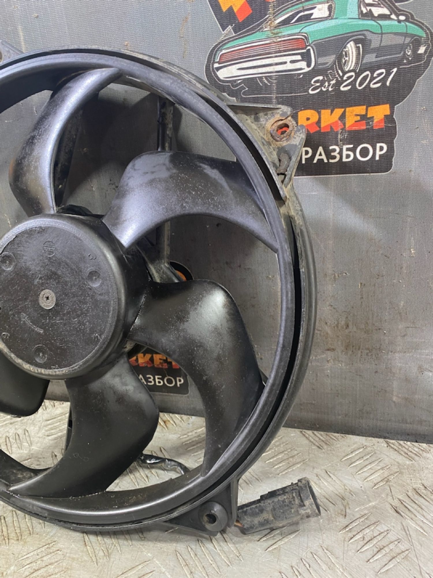 https://ycs.partsauto.market/partsauto-images/thmbs/userImages/7493bedda53ffbba18042670cc6fed05/part/34394a7e-3b29-46d5-b53e-658f6c668454_1721744617894.jpg