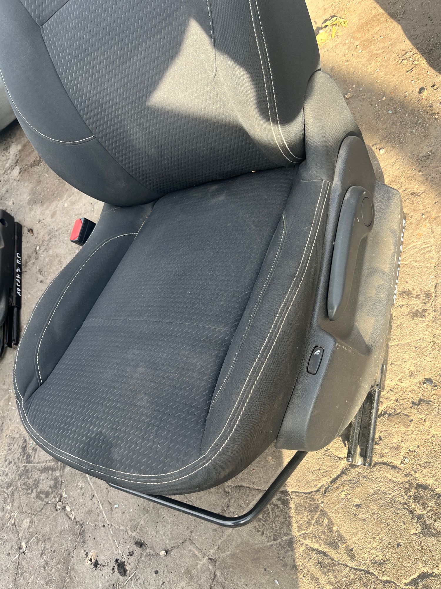 https://ycs.partsauto.market/partsauto-images/thmbs/userImages/7493bedda53ffbba18042670cc6fed05/part/35bbe9e7-00d9-4c8a-8262-2e2eb3c7a042_1719500845422.jpg