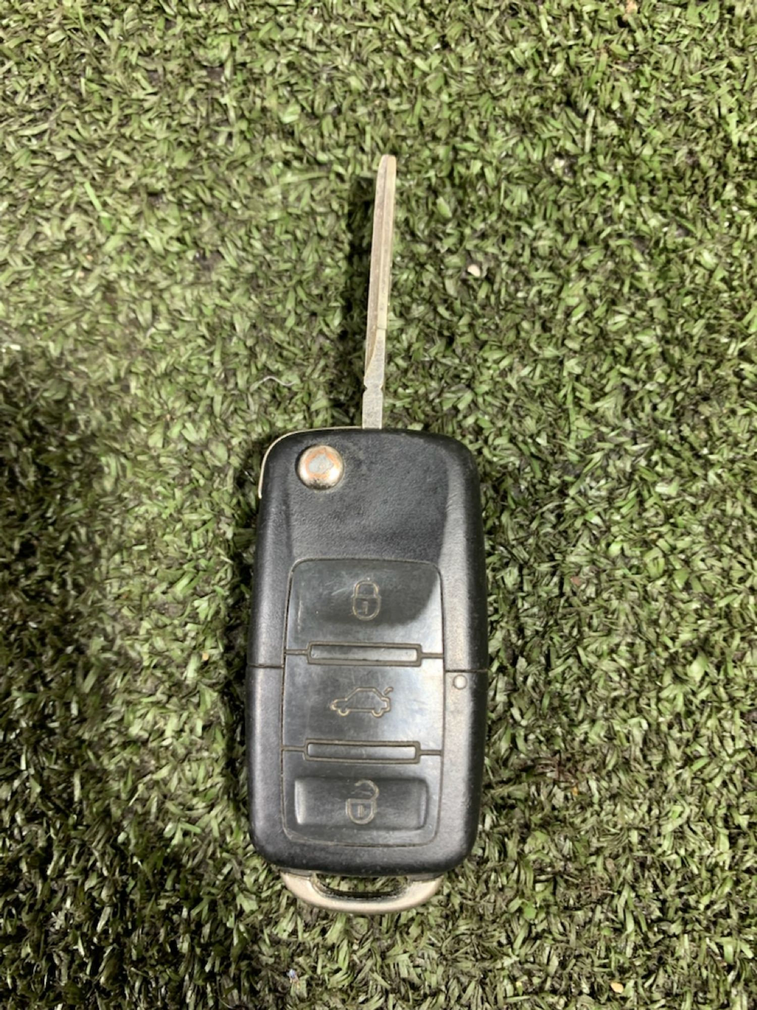 https://ycs.partsauto.market/partsauto-images/thmbs/userImages/7493bedda53ffbba18042670cc6fed05/part/35cb678d-37fc-4c9c-a83e-76820e646025_1738144071857.jpg