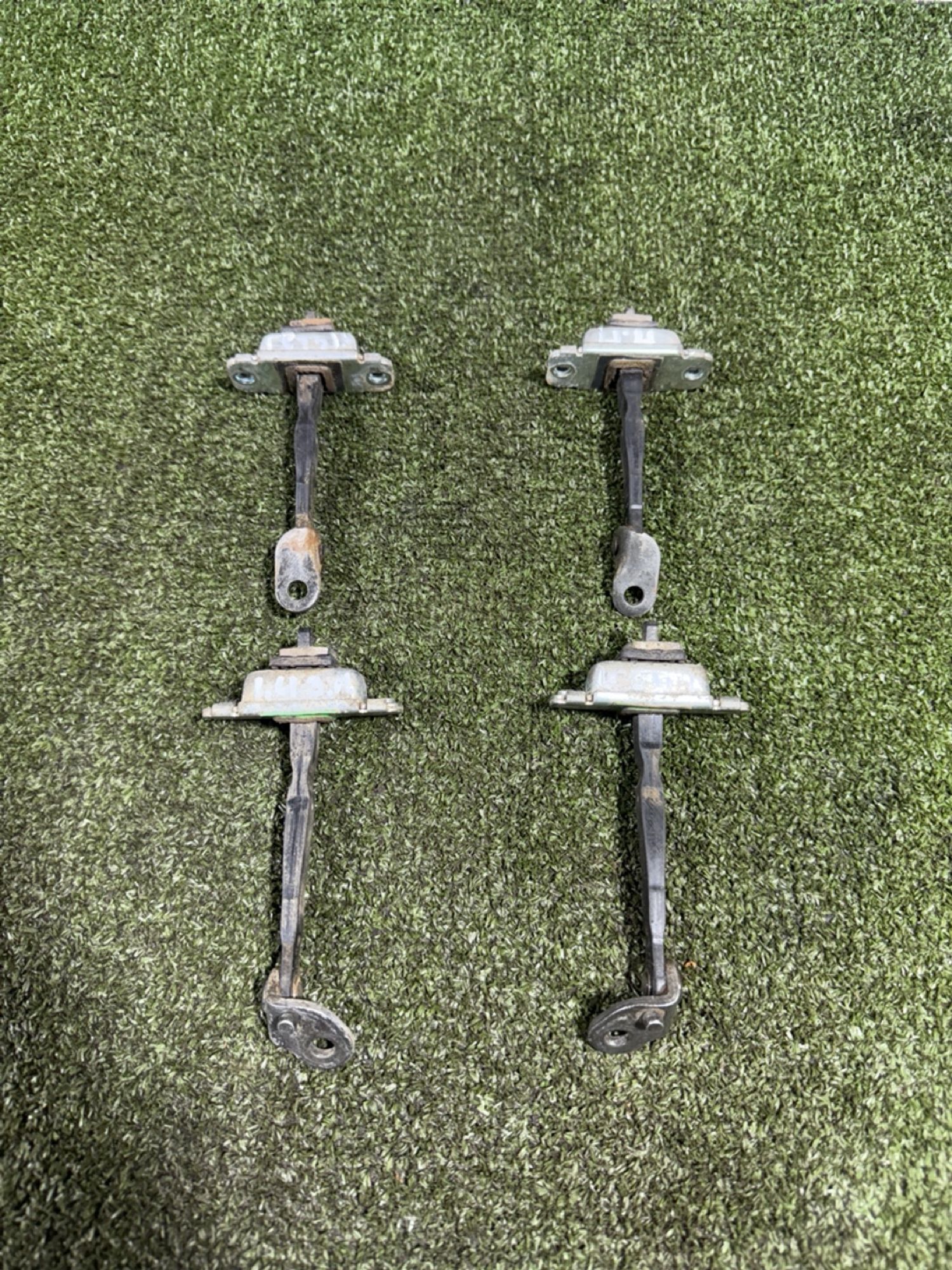 https://ycs.partsauto.market/partsauto-images/thmbs/userImages/7493bedda53ffbba18042670cc6fed05/part/37aedba9-66e9-41e8-b4fa-d4777ee5533d_1736855205722.jpg