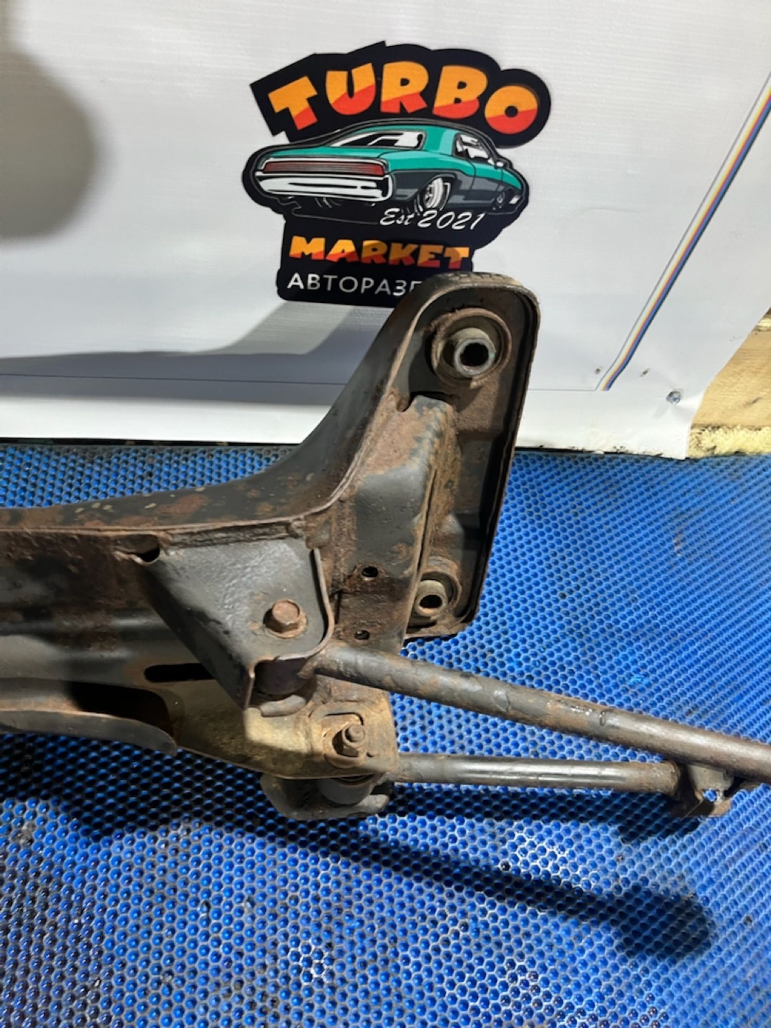https://ycs.partsauto.market/partsauto-images/thmbs/userImages/7493bedda53ffbba18042670cc6fed05/part/37ed5d02-d34f-45f5-997d-bd10ea114f65_1731999652904.jpg